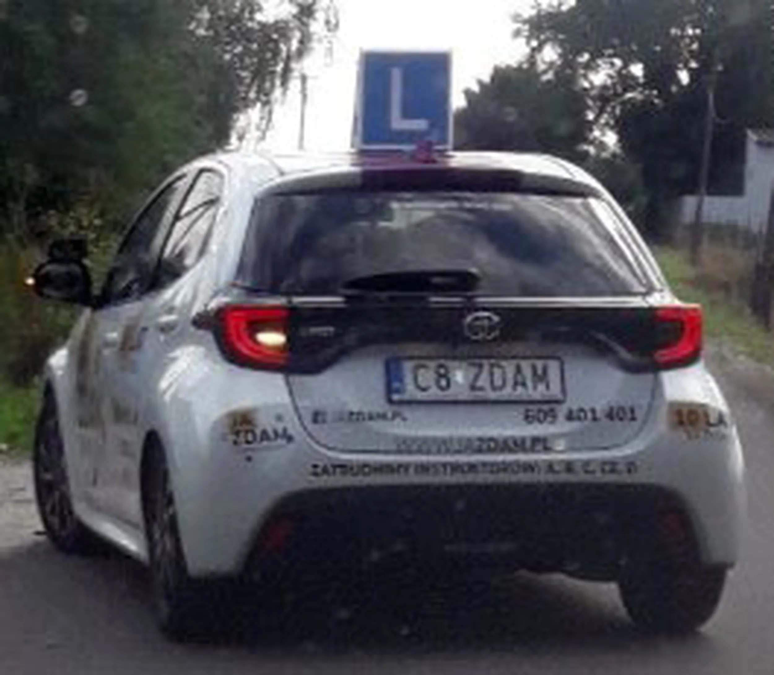 Fajny numer, blacha C8 ZDAM