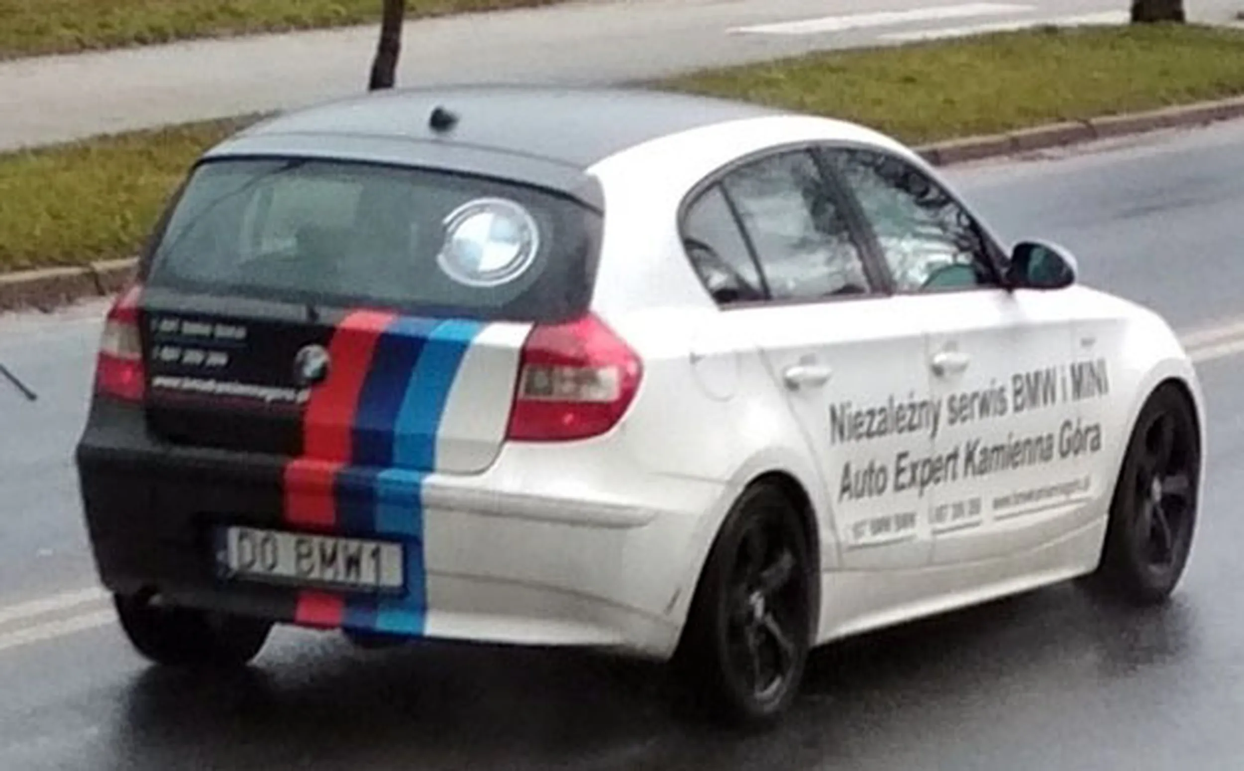 Fajny numer, blacha D0 BMW1