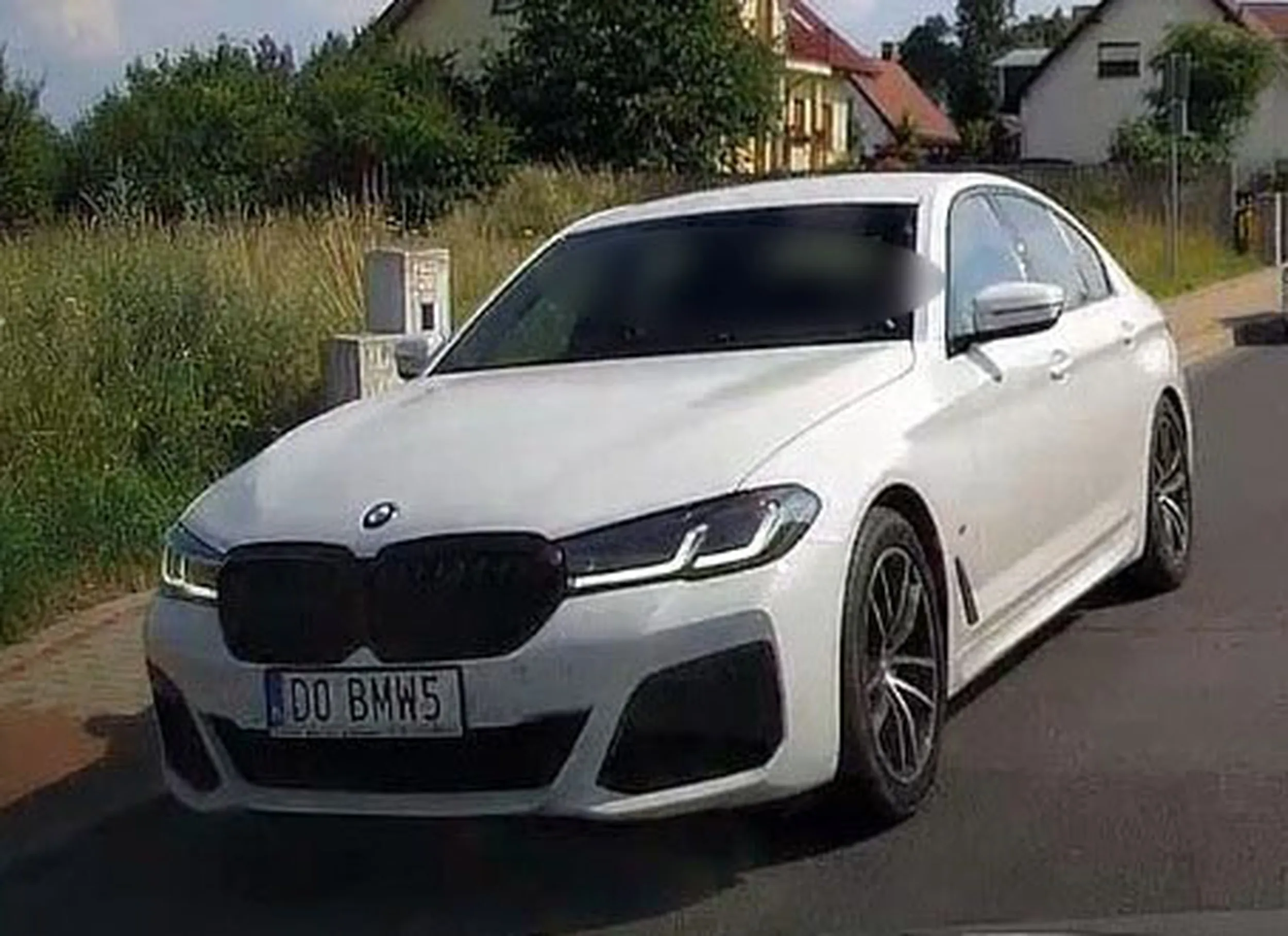 Fajny numer, blacha D0 BMW5