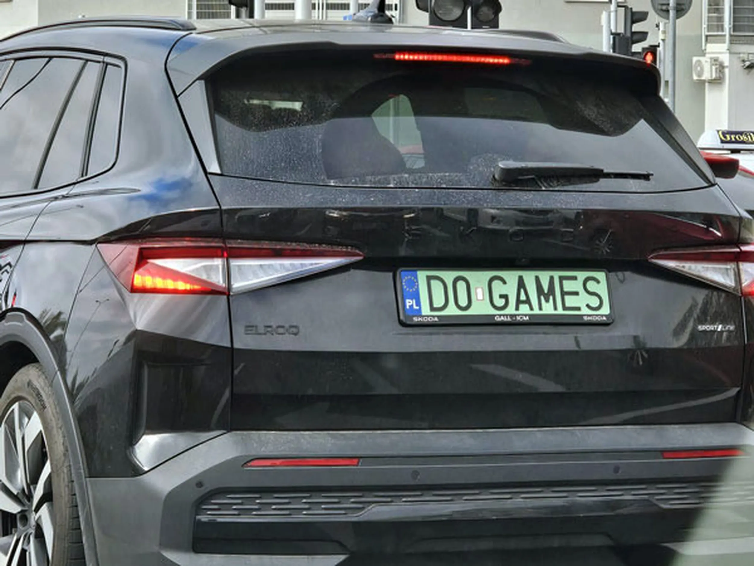 Fajny numer, blacha D0 GAMES