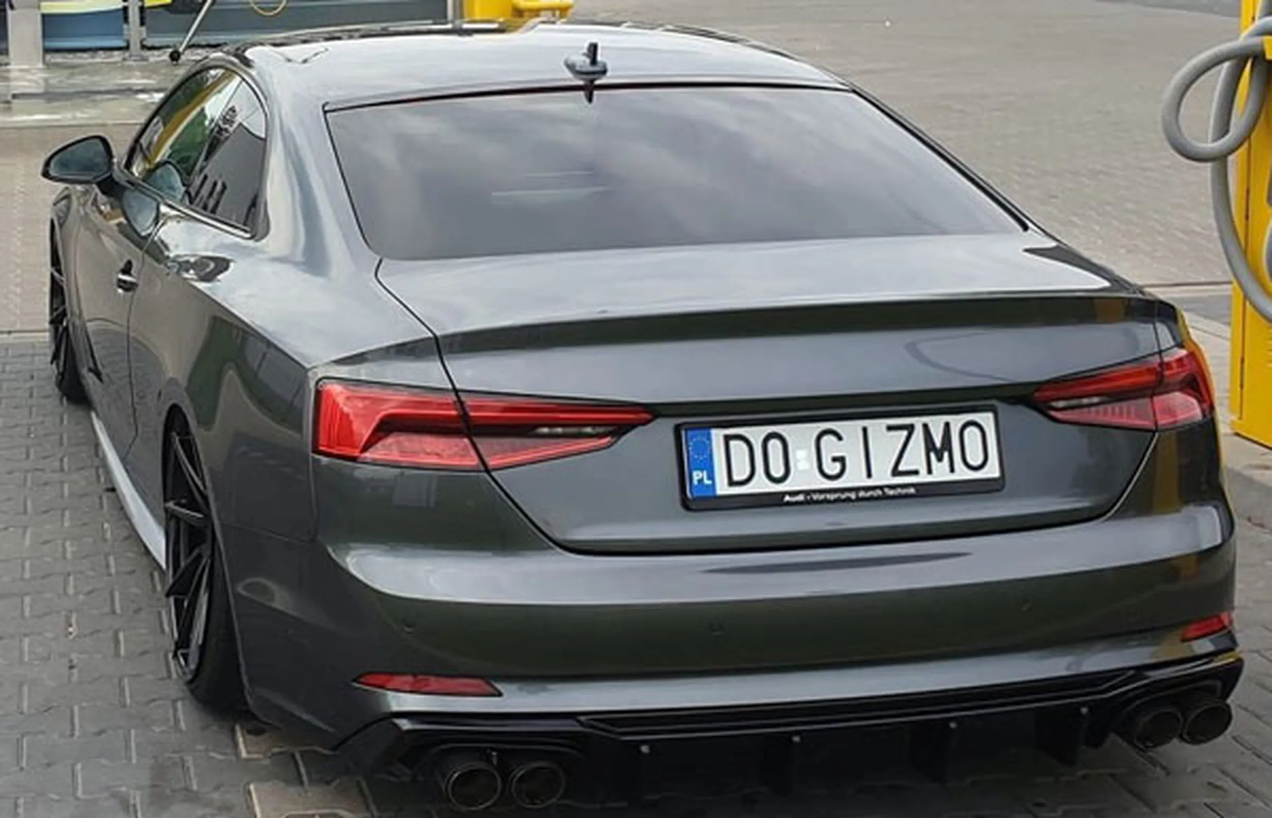 Fajny numer, blacha D0 GIZMO