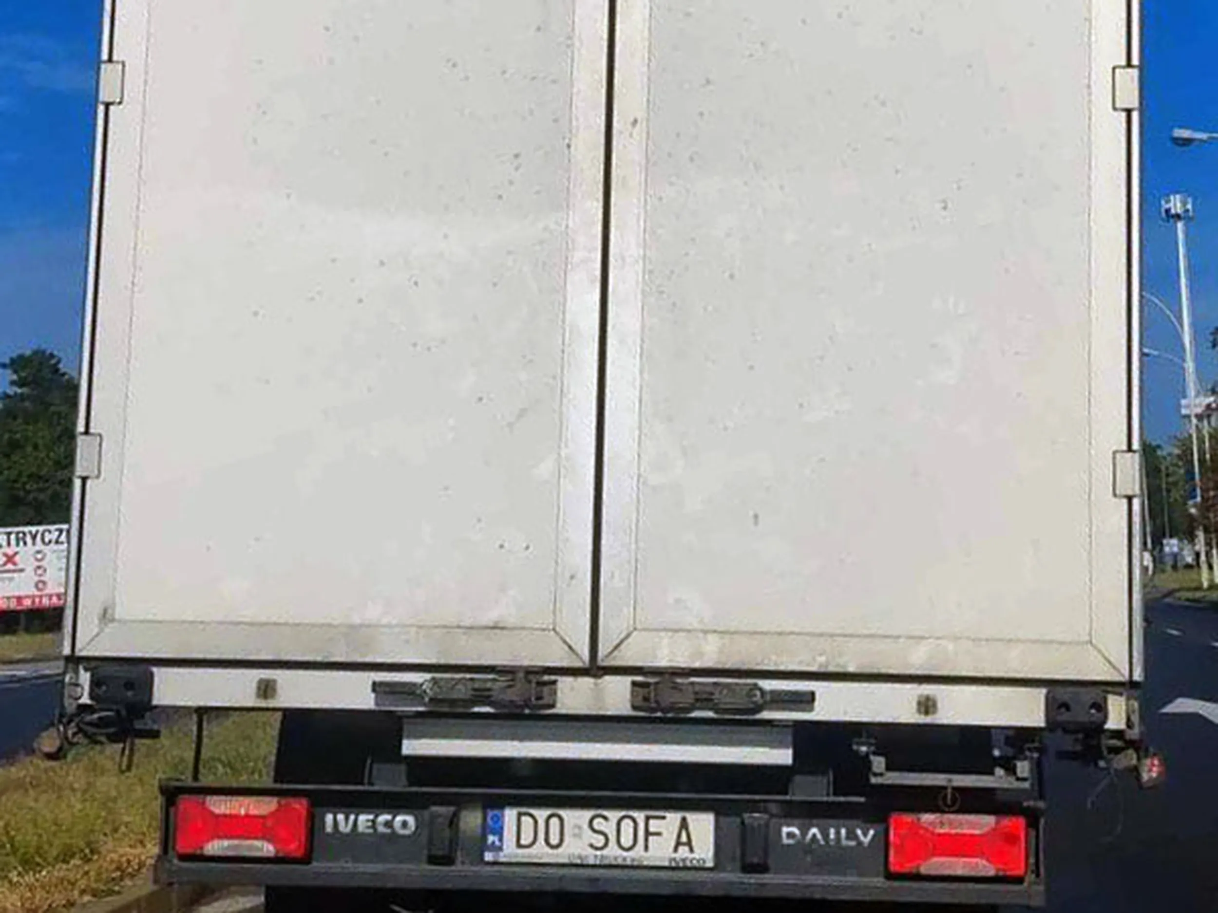 Fajny numer, blacha D0 SOFA