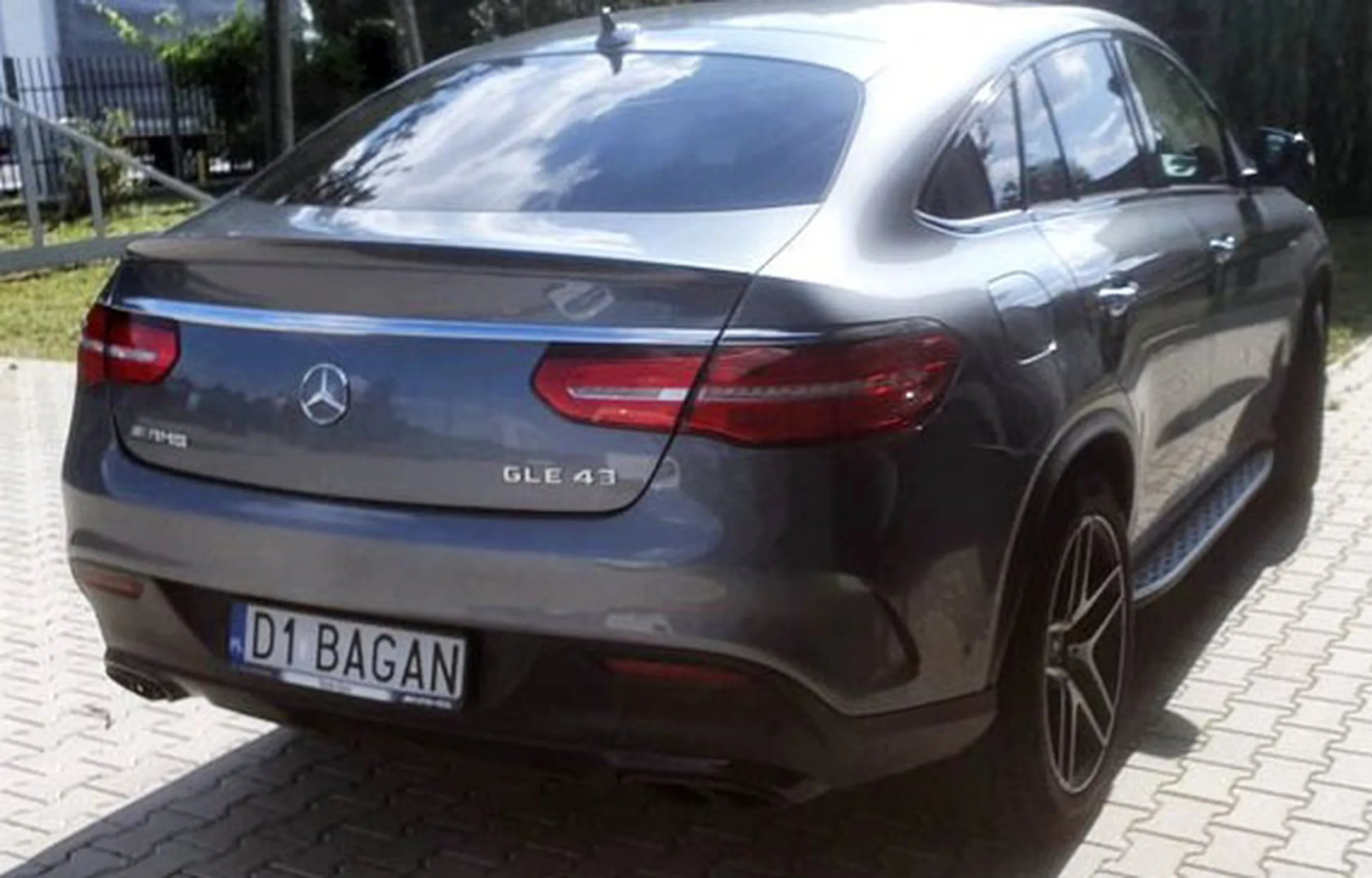 Fajny numer, blacha D1 BAGAN