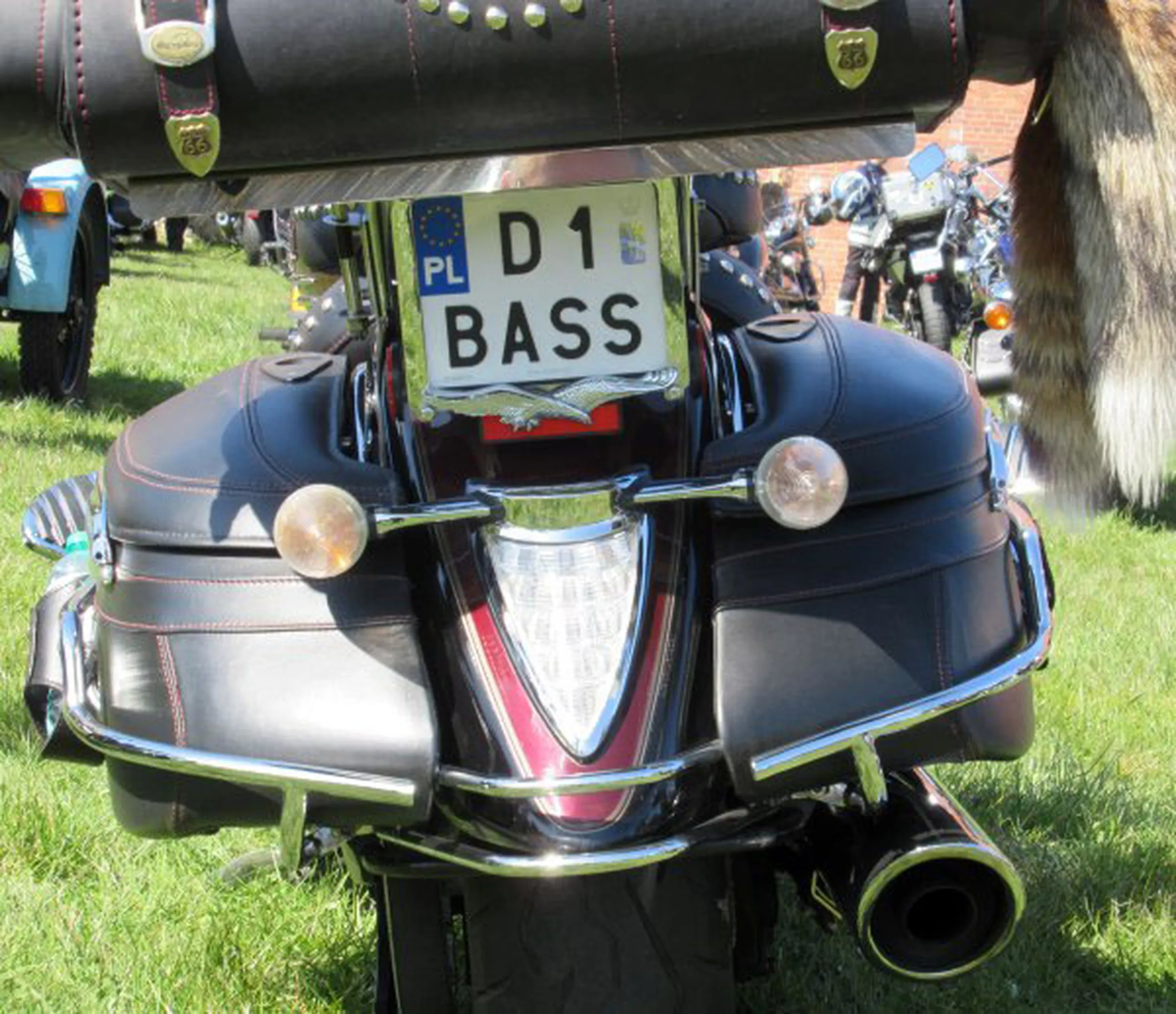 Fajny numer, blacha D1 BASS