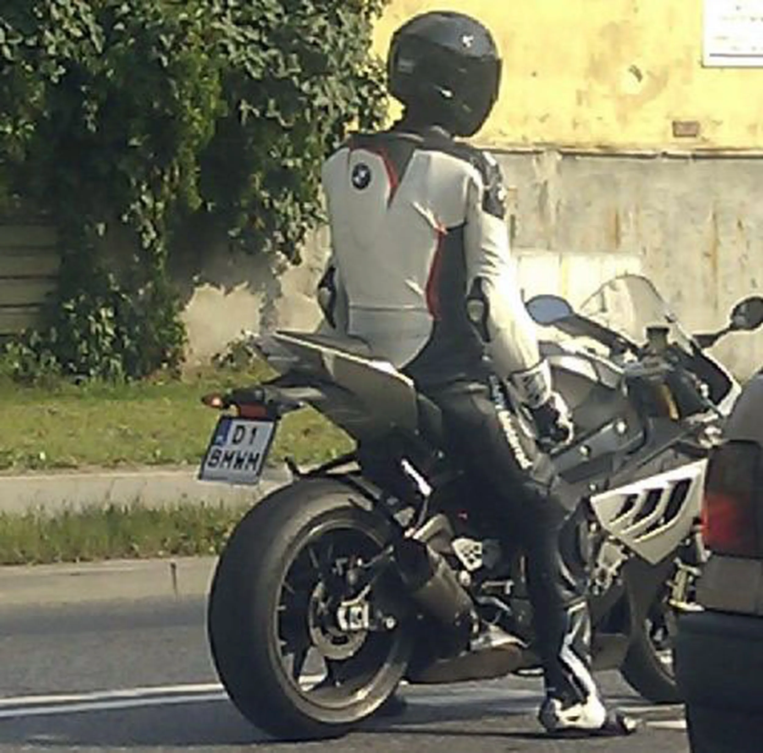 Fajny numer, blacha D1 BMWM