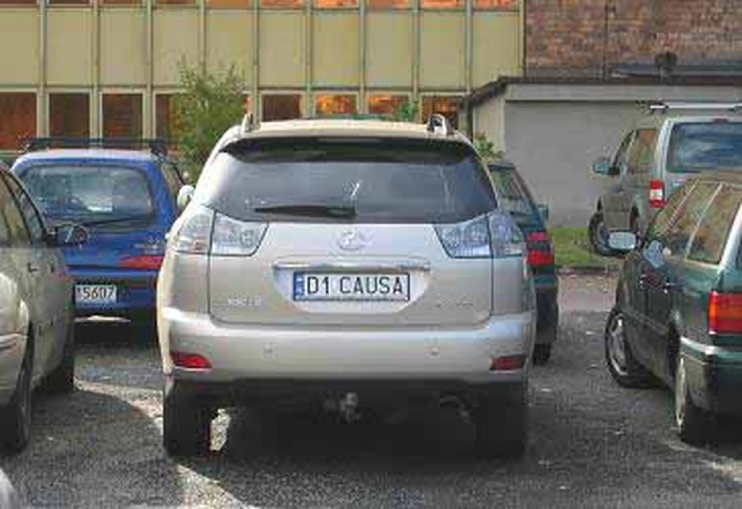 Fajny numer, blacha D1 CAUSA