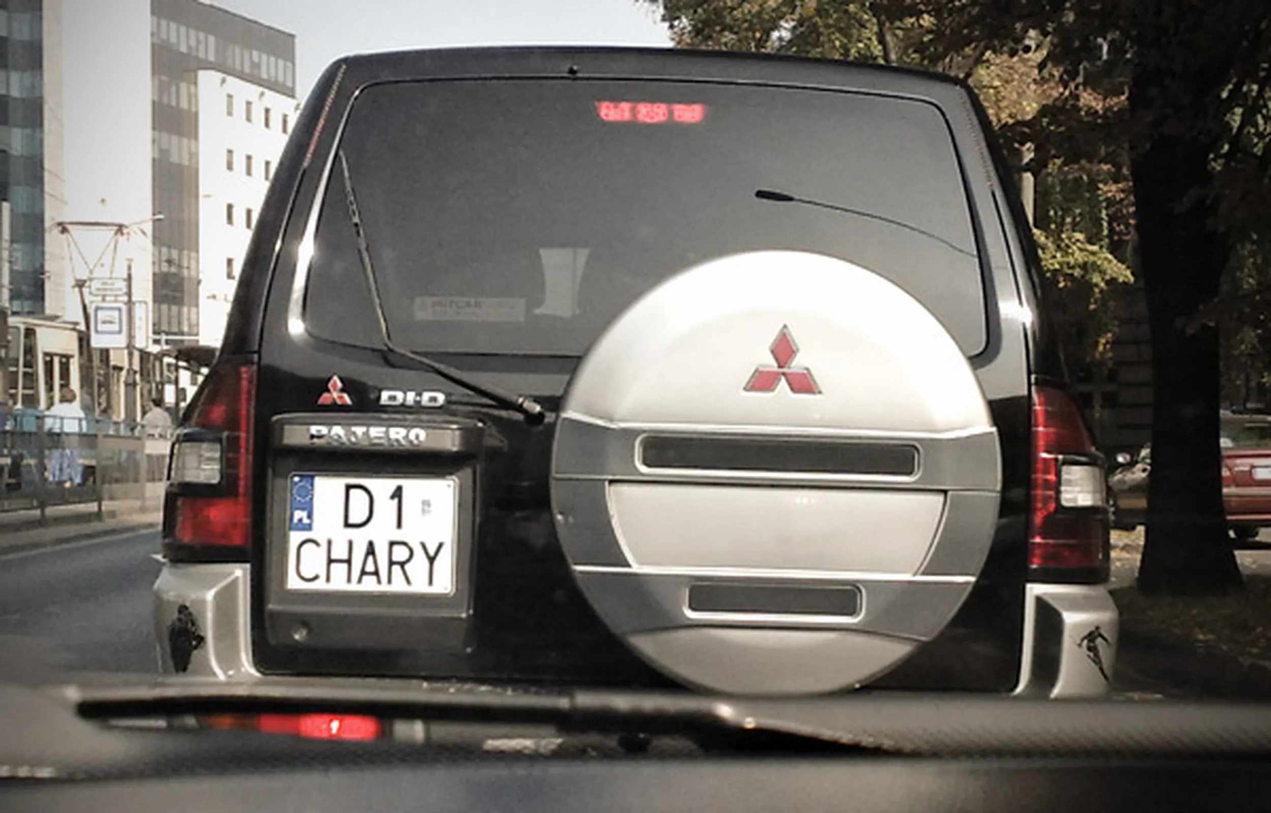 Fajny numer, blacha D1 CHARY