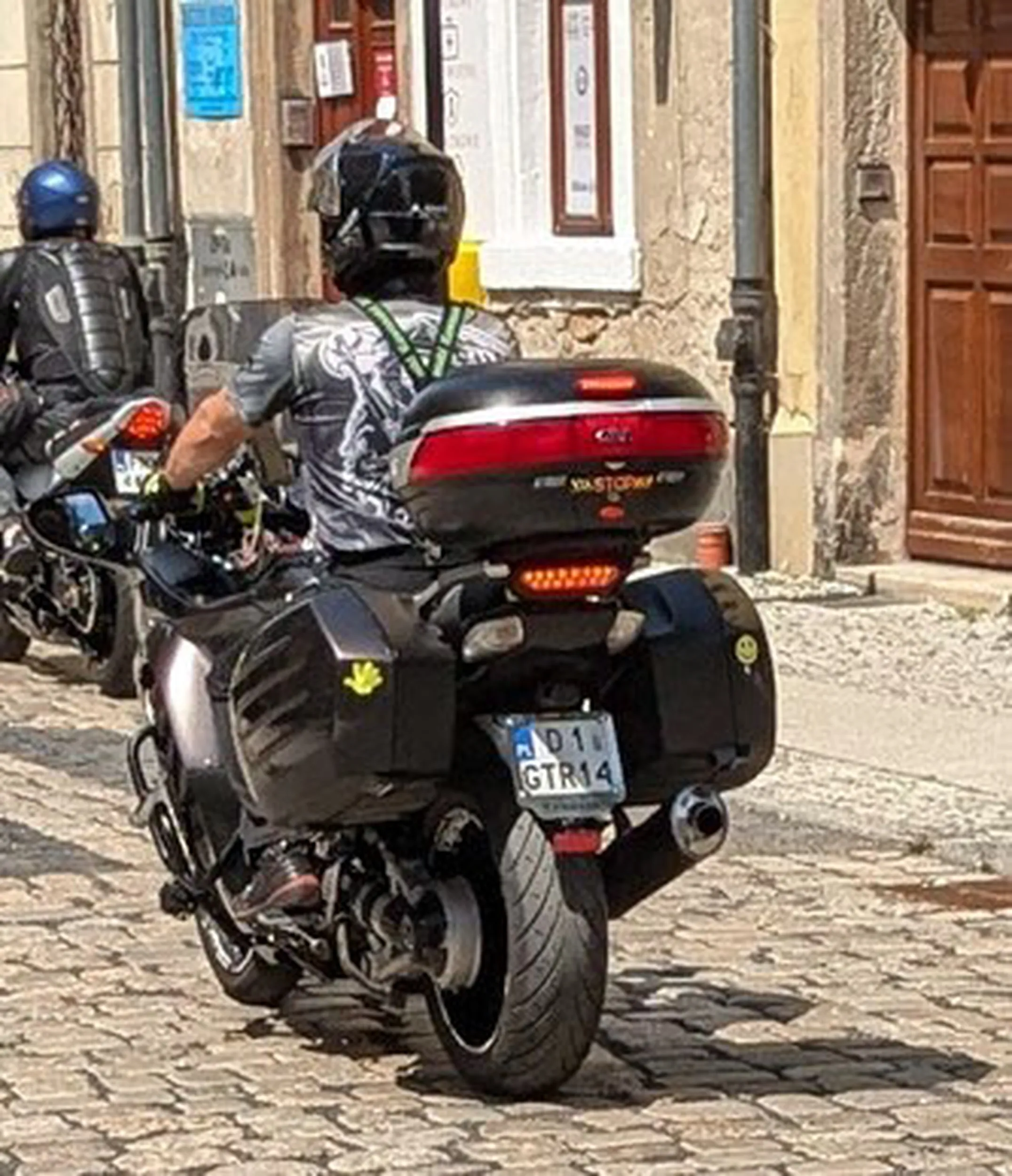 Fajny numer, blacha D1 GTR14