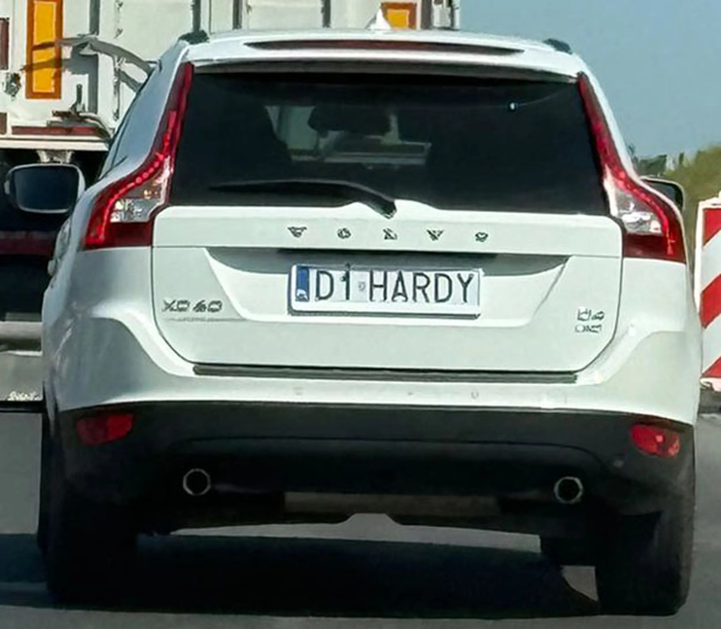 Fajny numer, blacha D1 HARDY