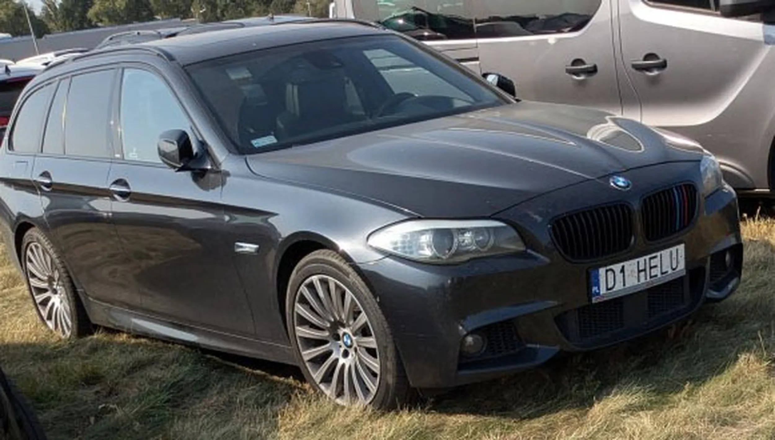 Fajny numer, blacha D1 HELU