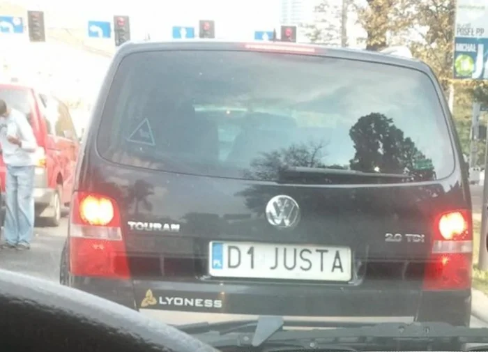 Fajny numer, blacha D1 JUSTA