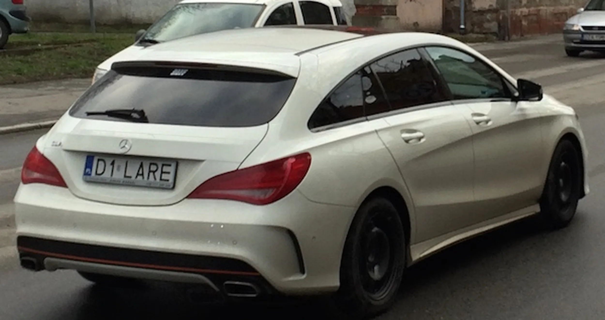 Fajny numer, blacha D1 LARE