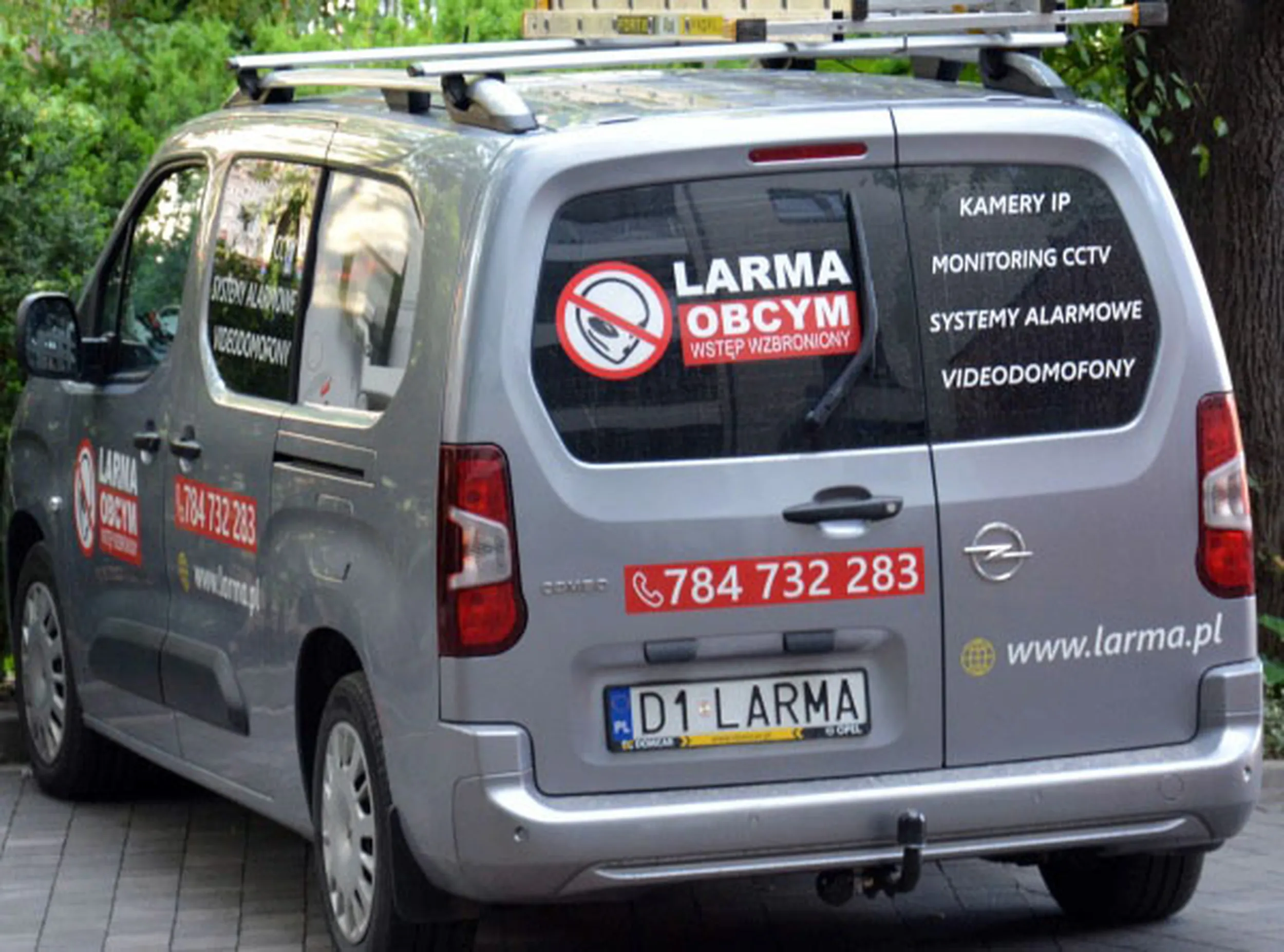 Fajny numer, blacha D1 LARMA