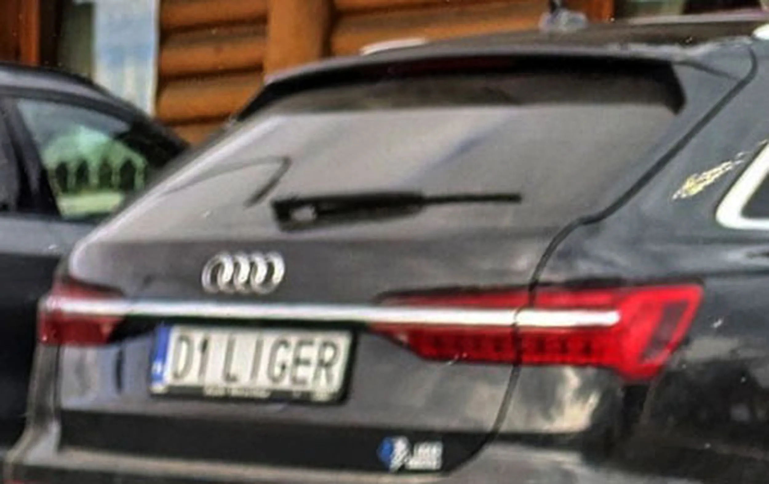 Fajny numer, blacha D1 LIGER