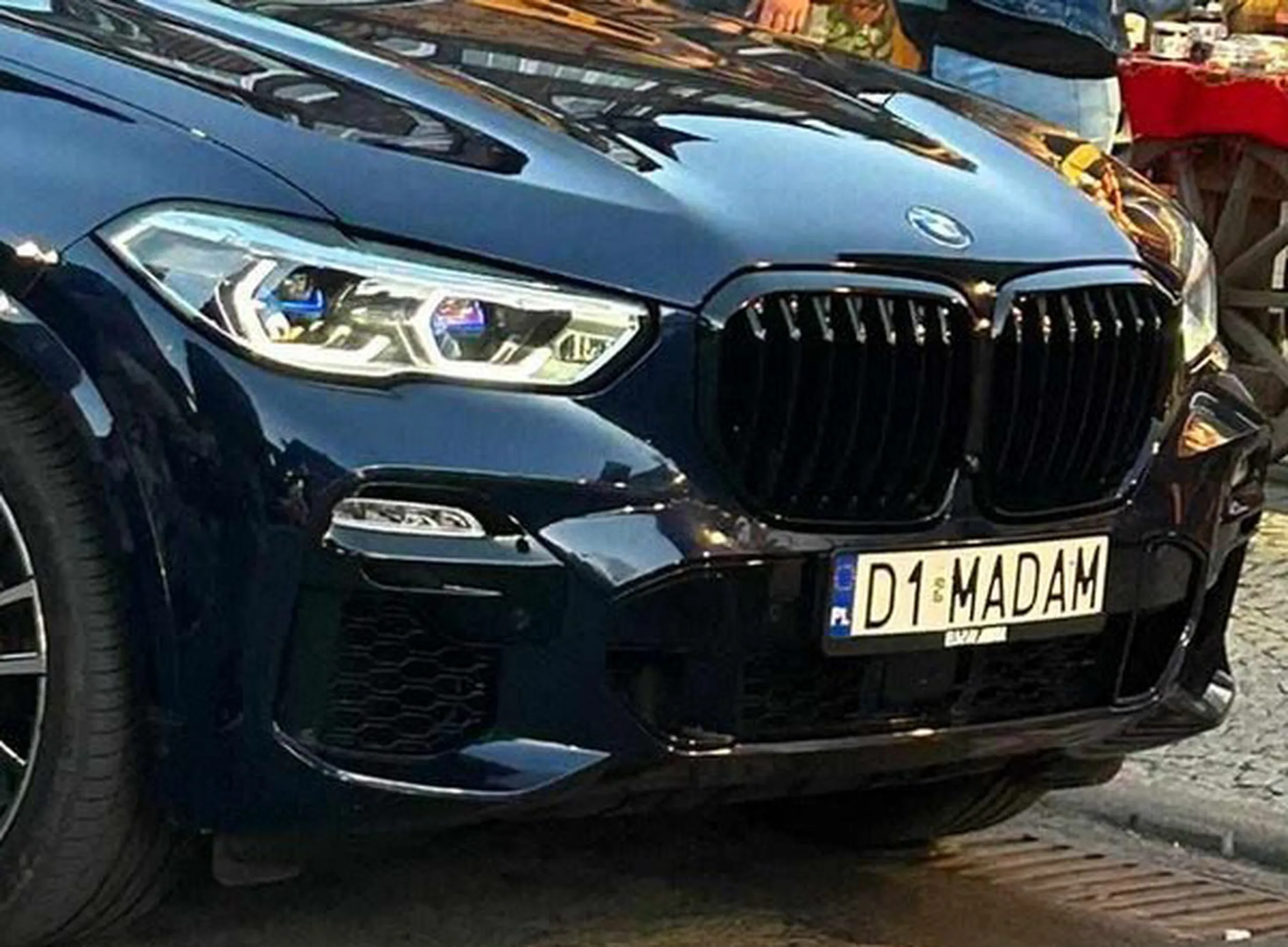 Fajny numer, blacha D1 MADAM