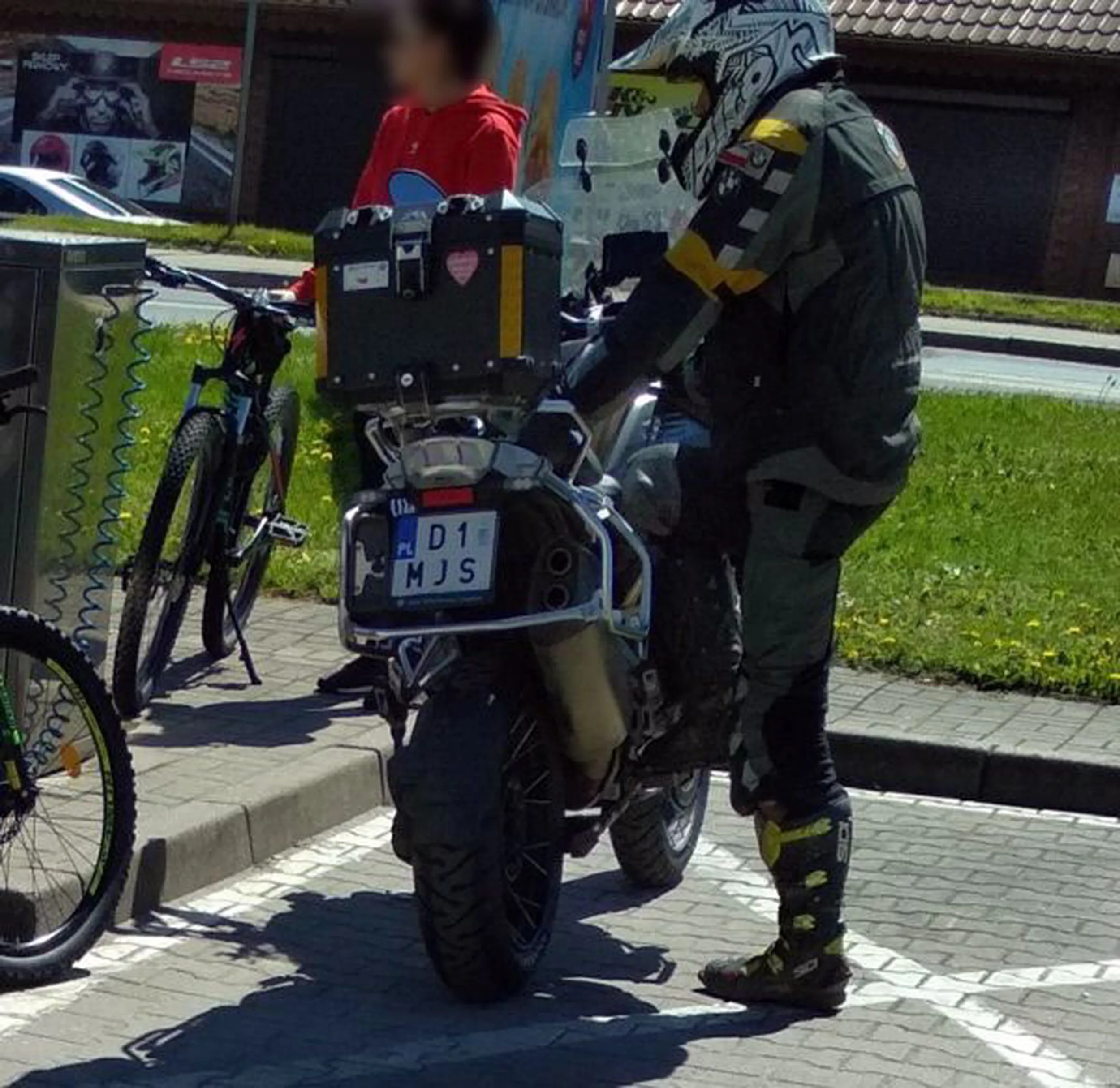 Fajny numer, blacha D1 MJS