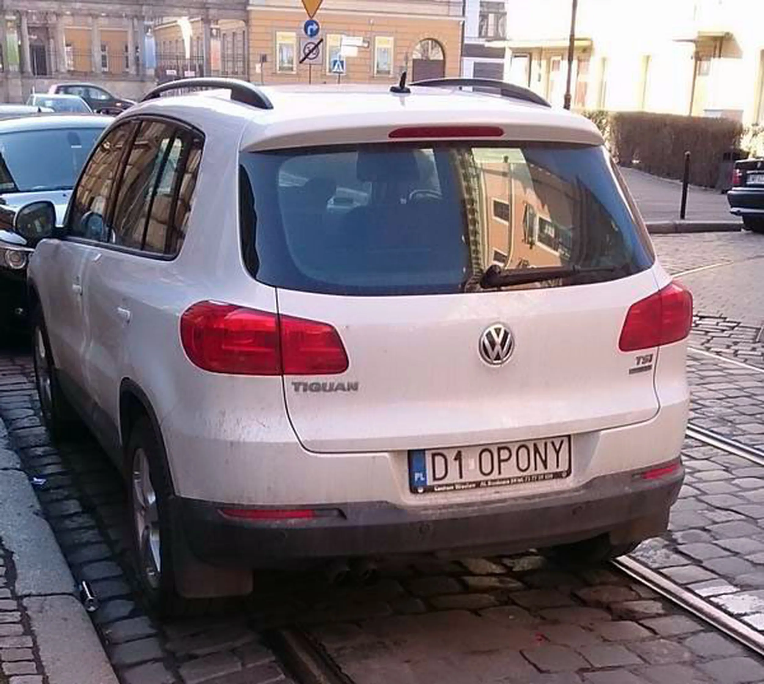 Fajny numer, blacha D1 OPONY