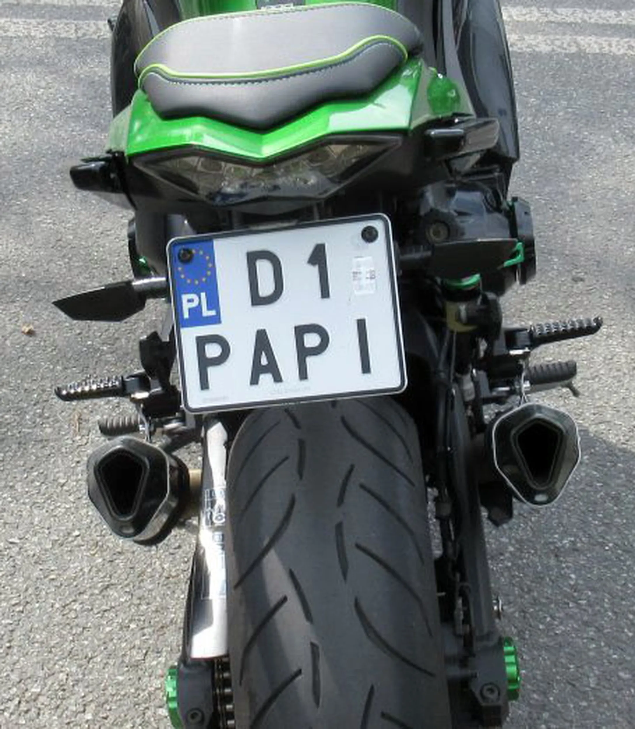 Fajny numer, blacha D1 PAPI