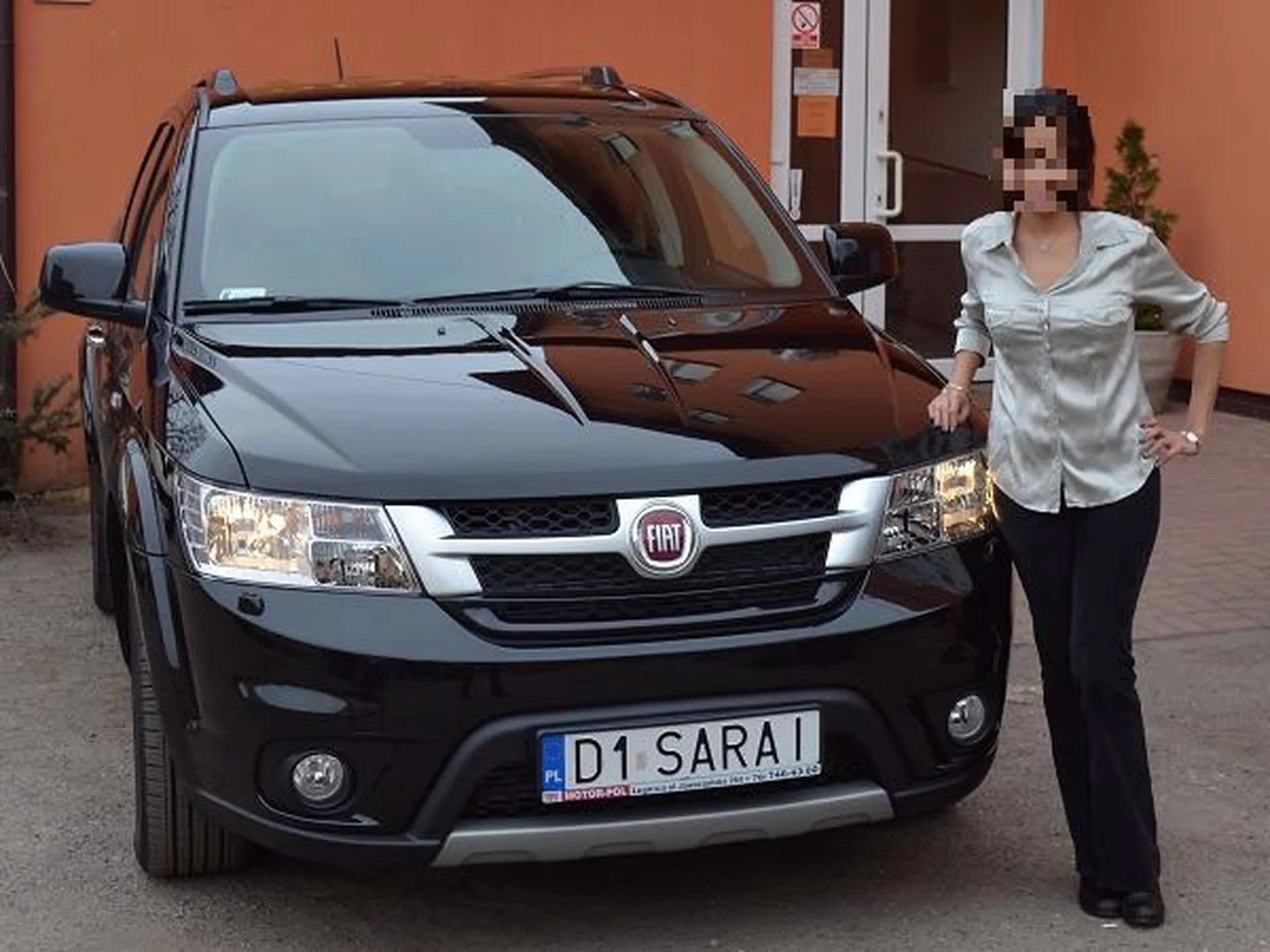 Fajny numer, blacha D1 SARAI