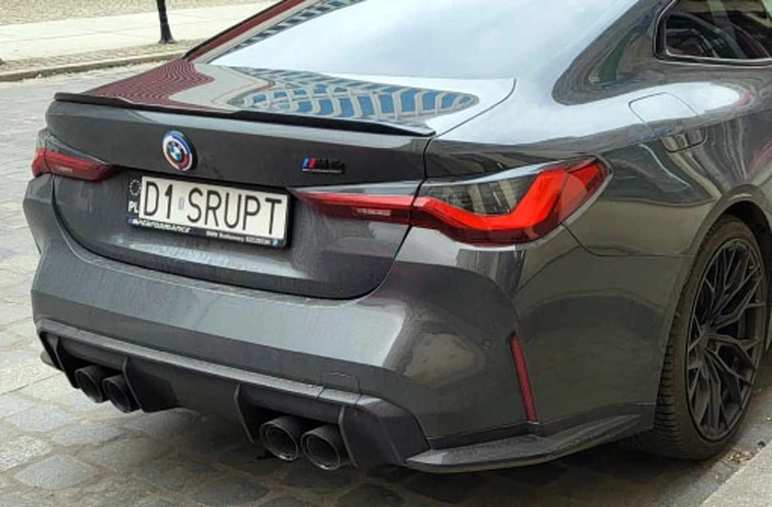 Fajny numer, blacha D1 SRUPT