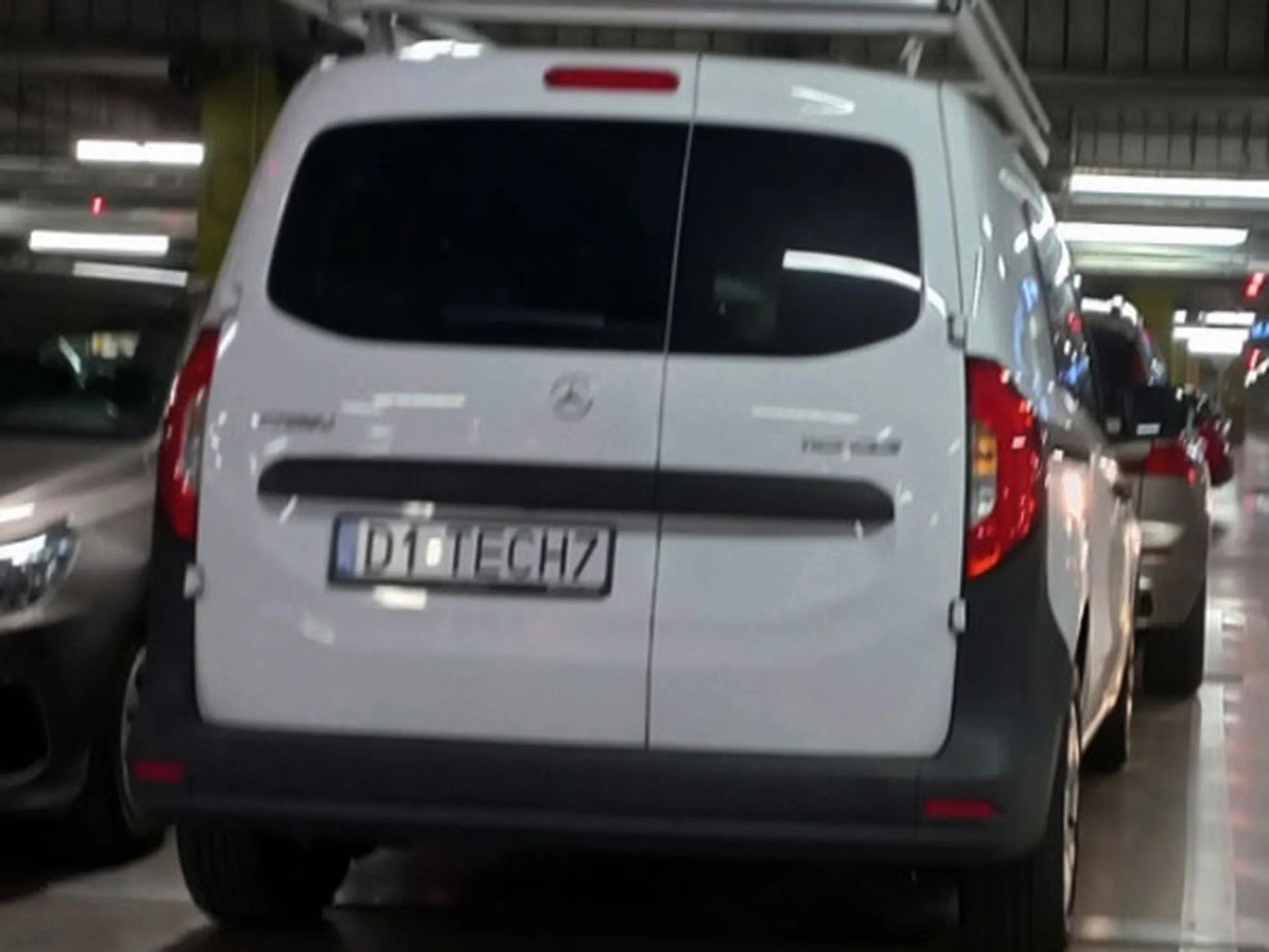 Fajny numer, blacha D1 TECH7