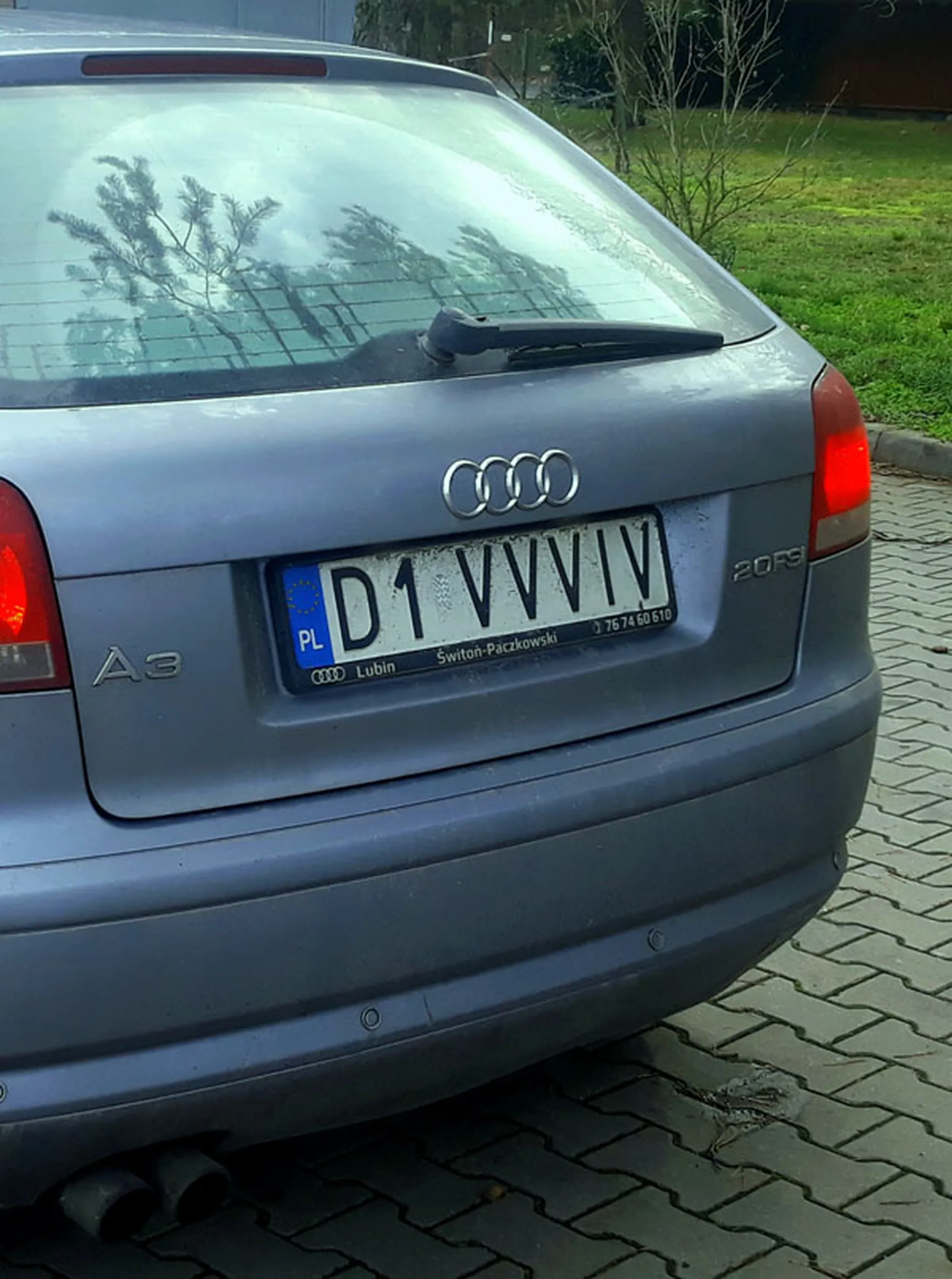 Fajny numer, blacha D1 VVVIV