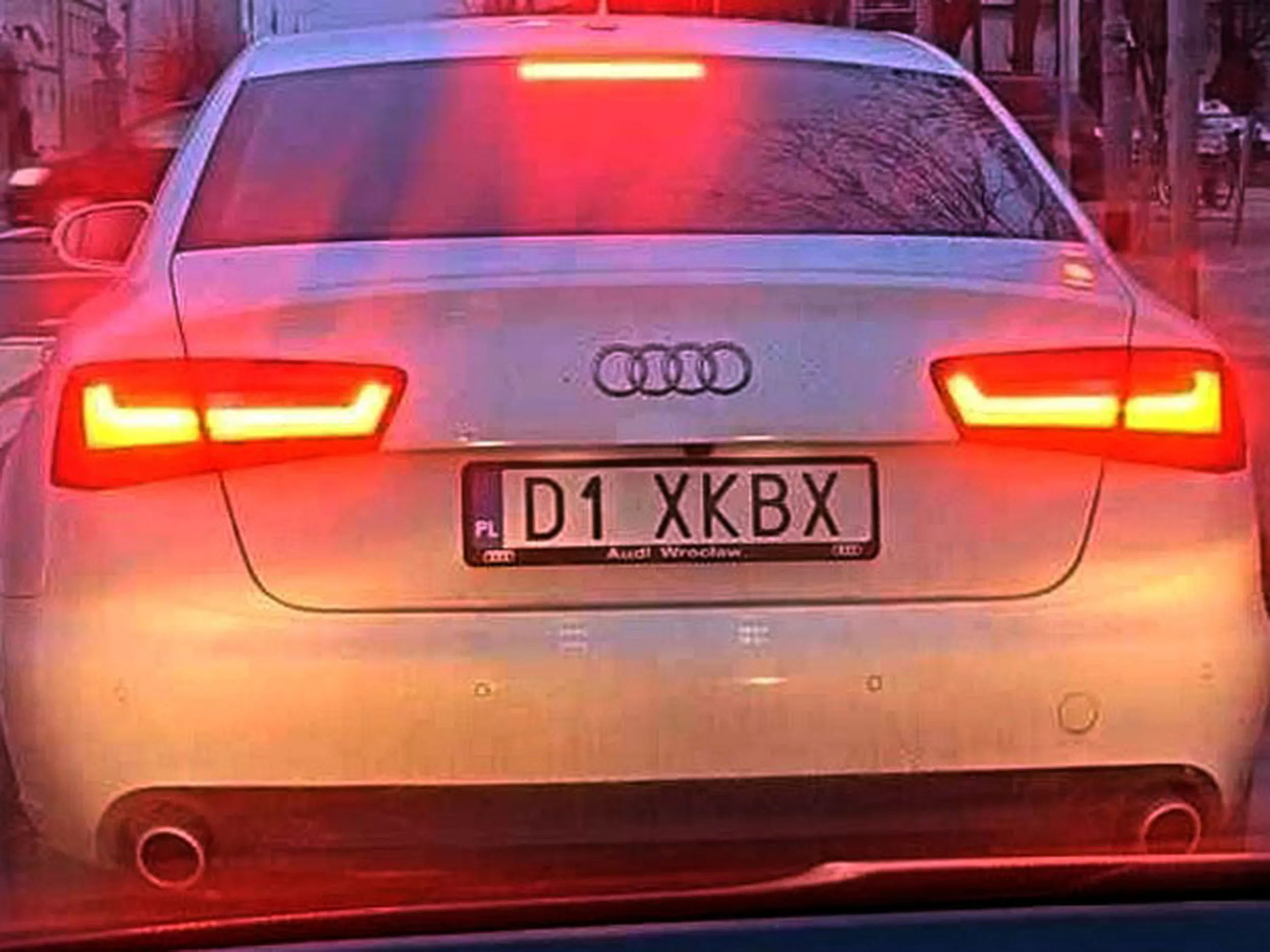 Fajny numer, blacha D1 XKBX