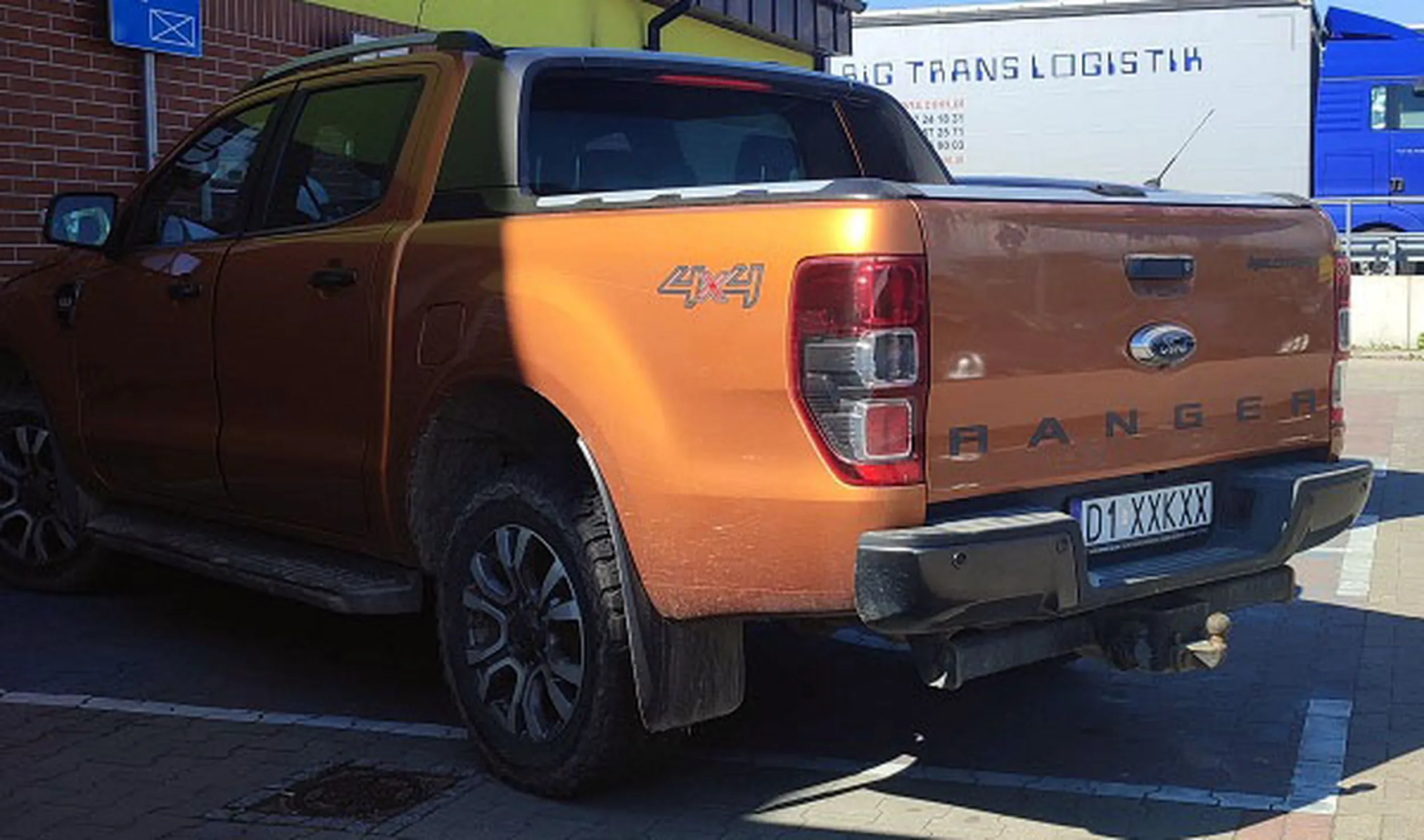 Fajny numer, blacha D1 XXKXX