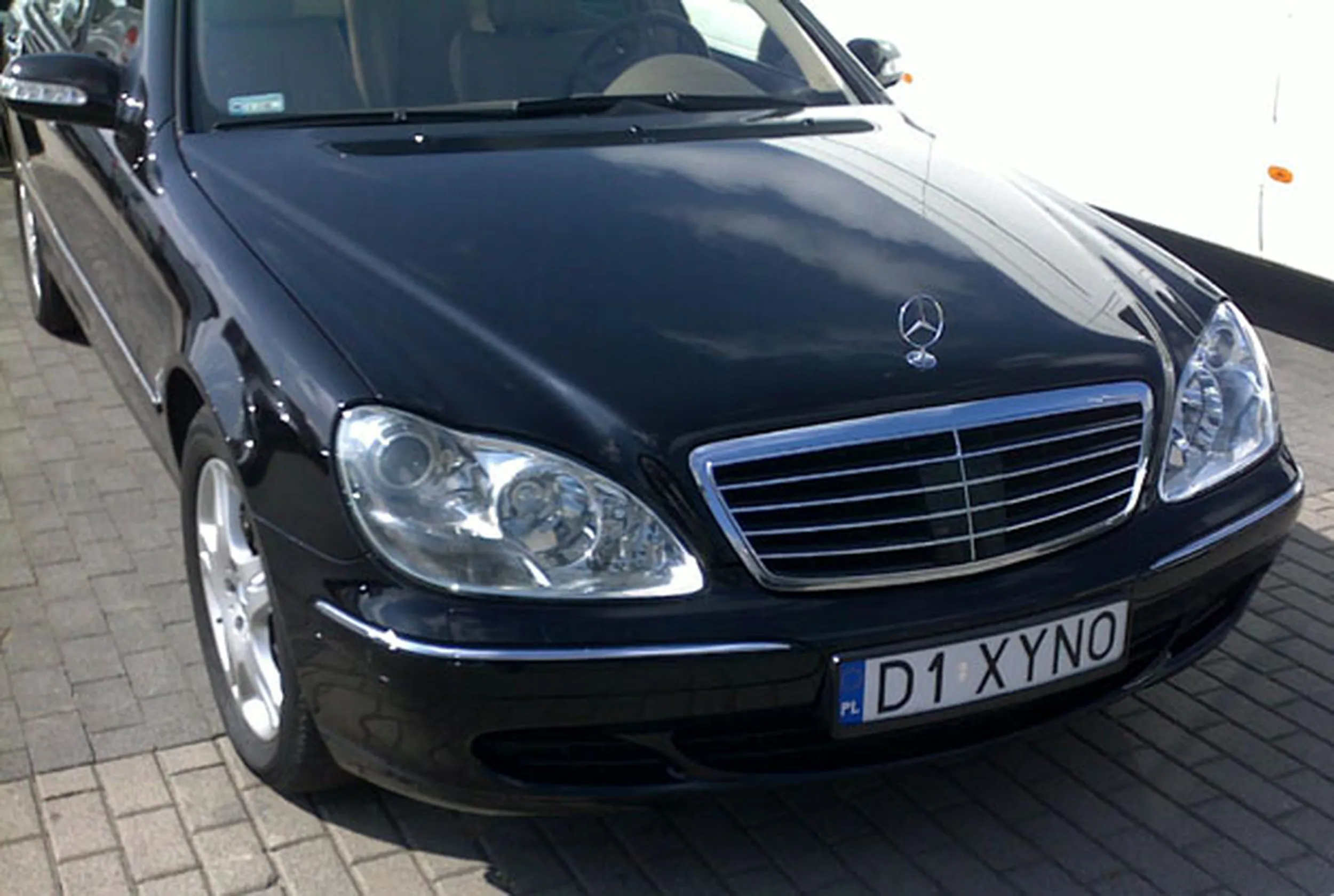 Fajny numer, blacha D1 XYNO