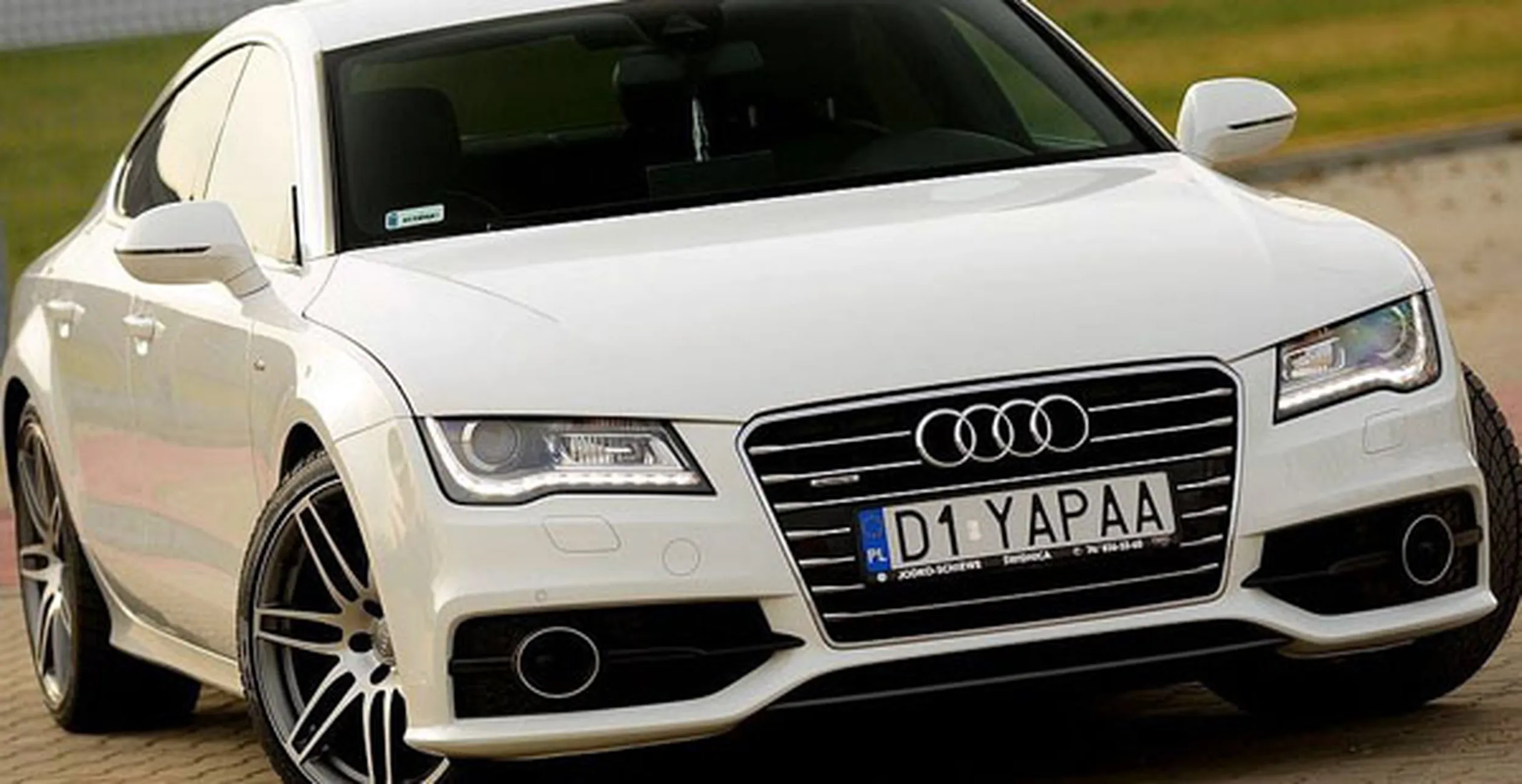 Fajny numer, blacha D1 YAPAA