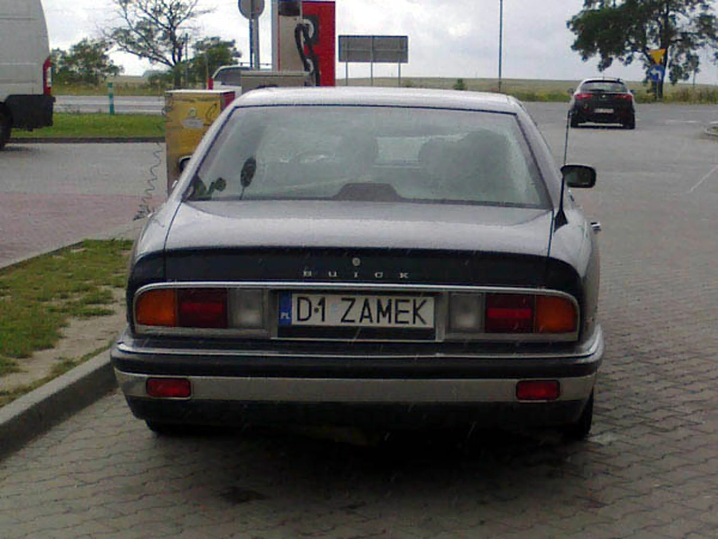 Fajny numer, blacha D1 ZAMEK