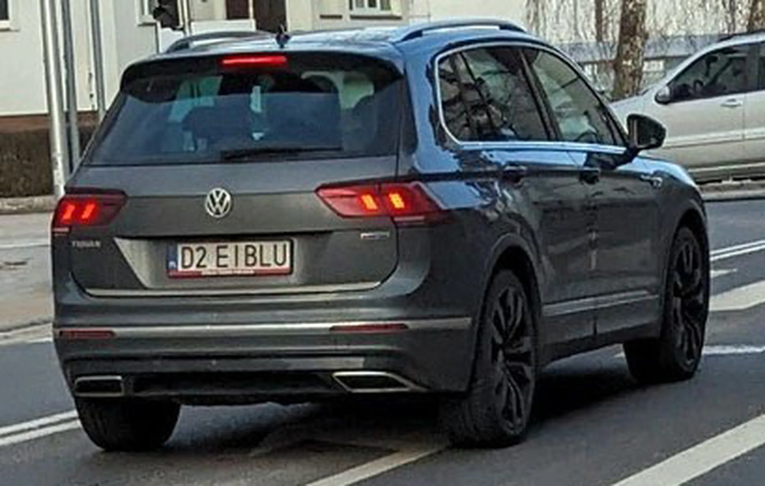 Fajny numer, blacha D2 EIBLU