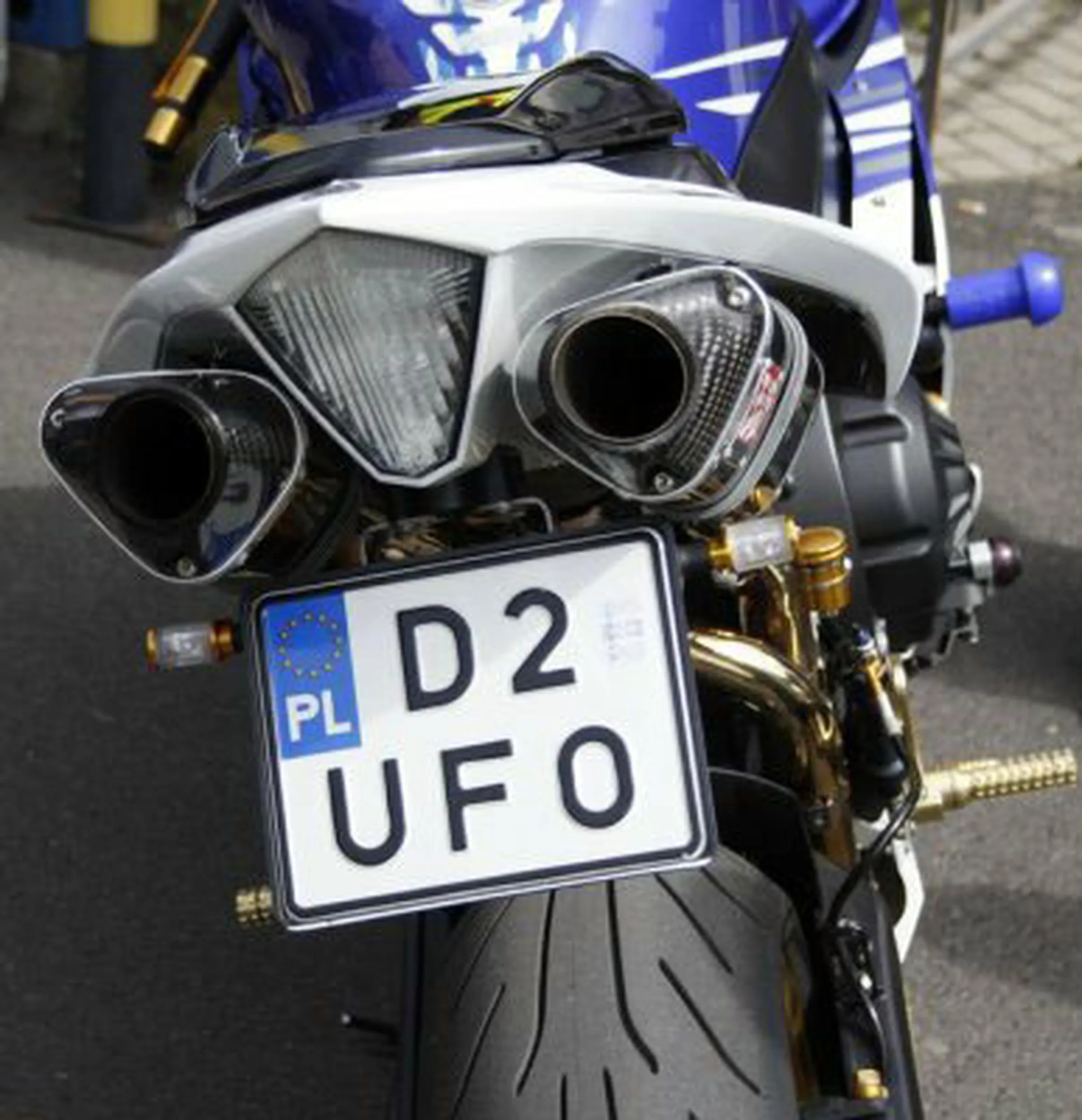 Fajny numer, blacha D2 UFO