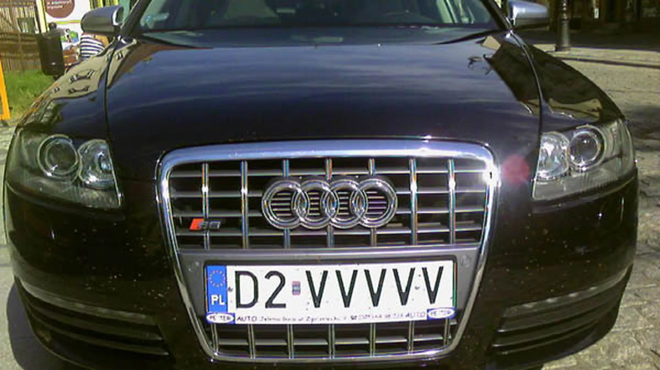 Fajny numer, blacha D2 VVVVV