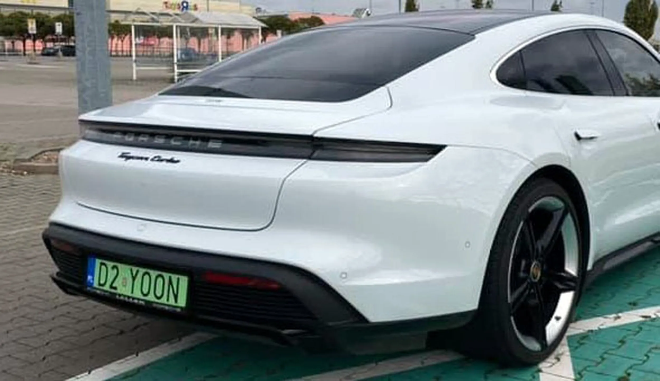 Fajny numer, blacha D2 YOON