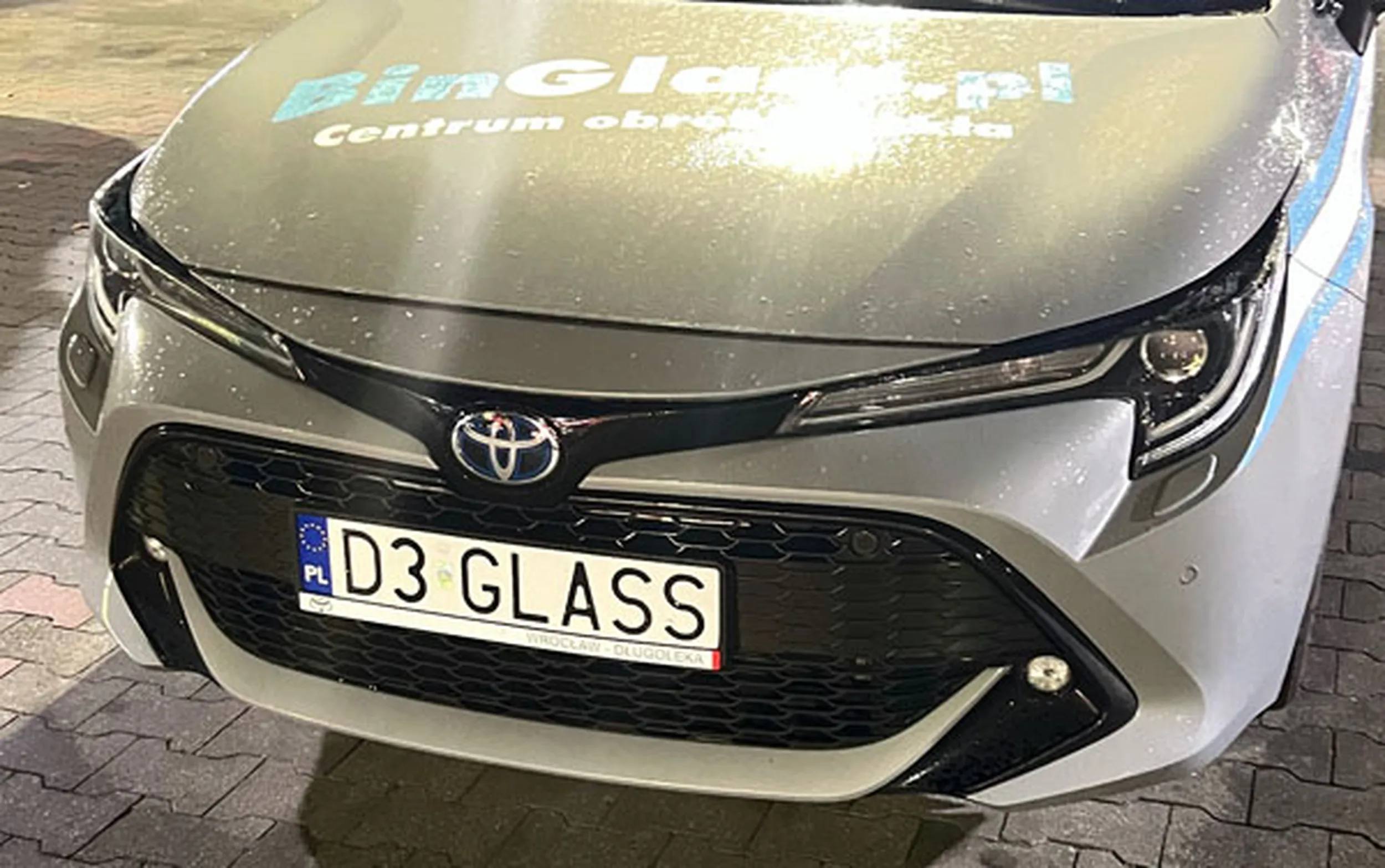 Fajny numer, blacha D3 GLASS
