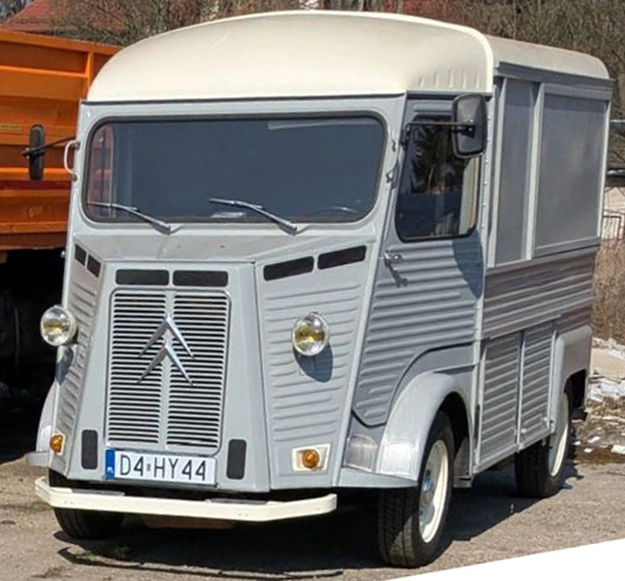 Fajny numer, blacha D4 HY44