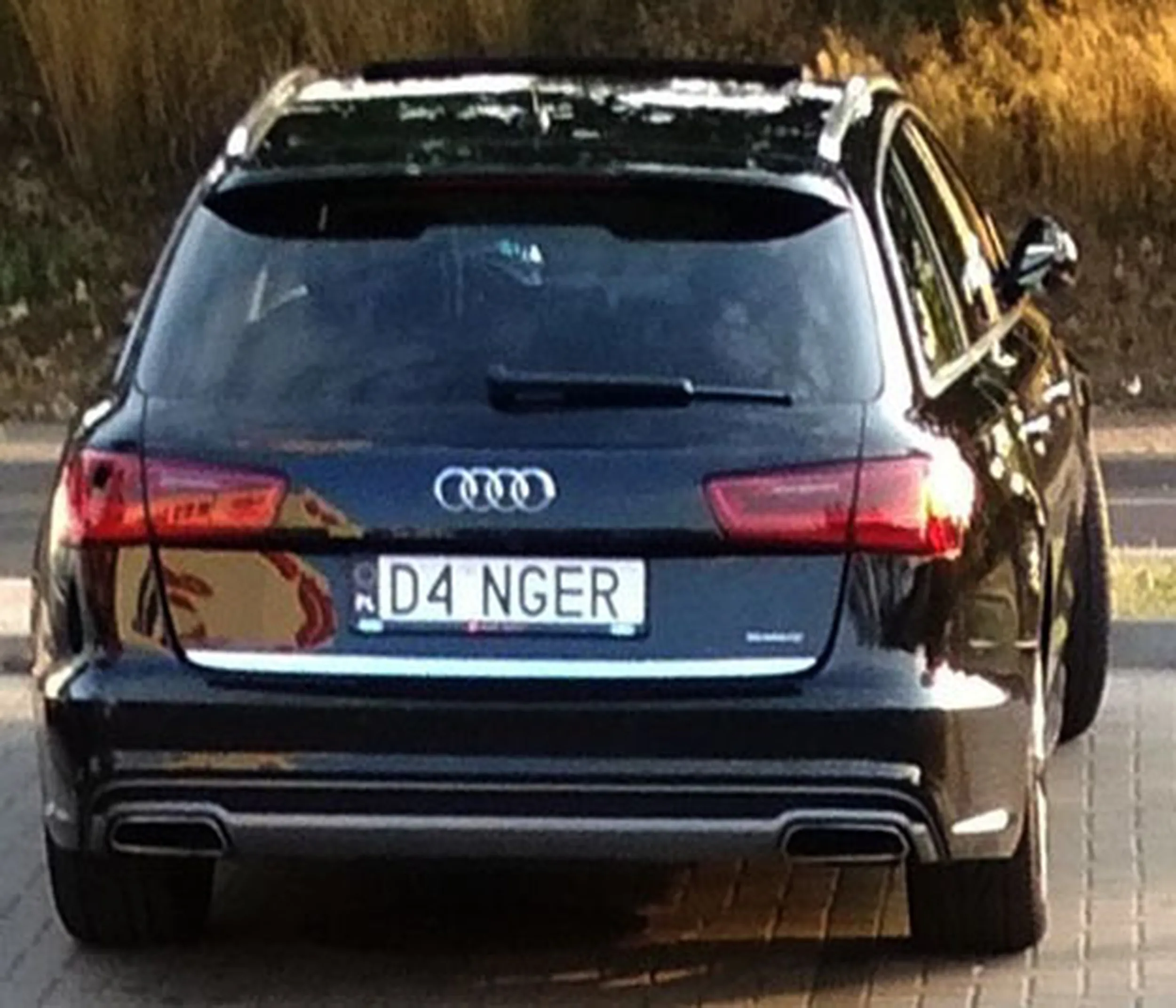 Fajny numer, blacha D4 NGER