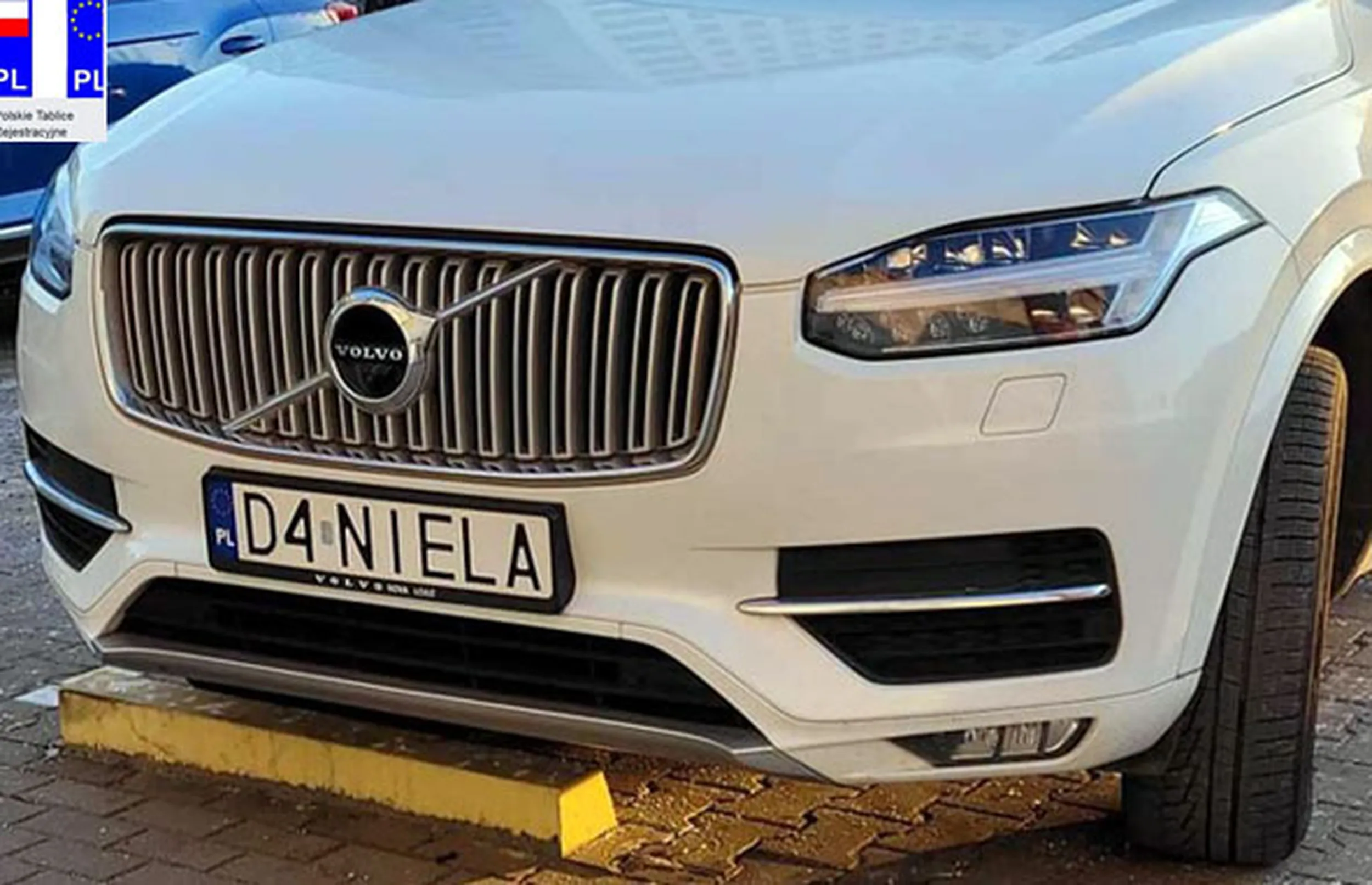 Fajny numer, blacha D4 NIELA