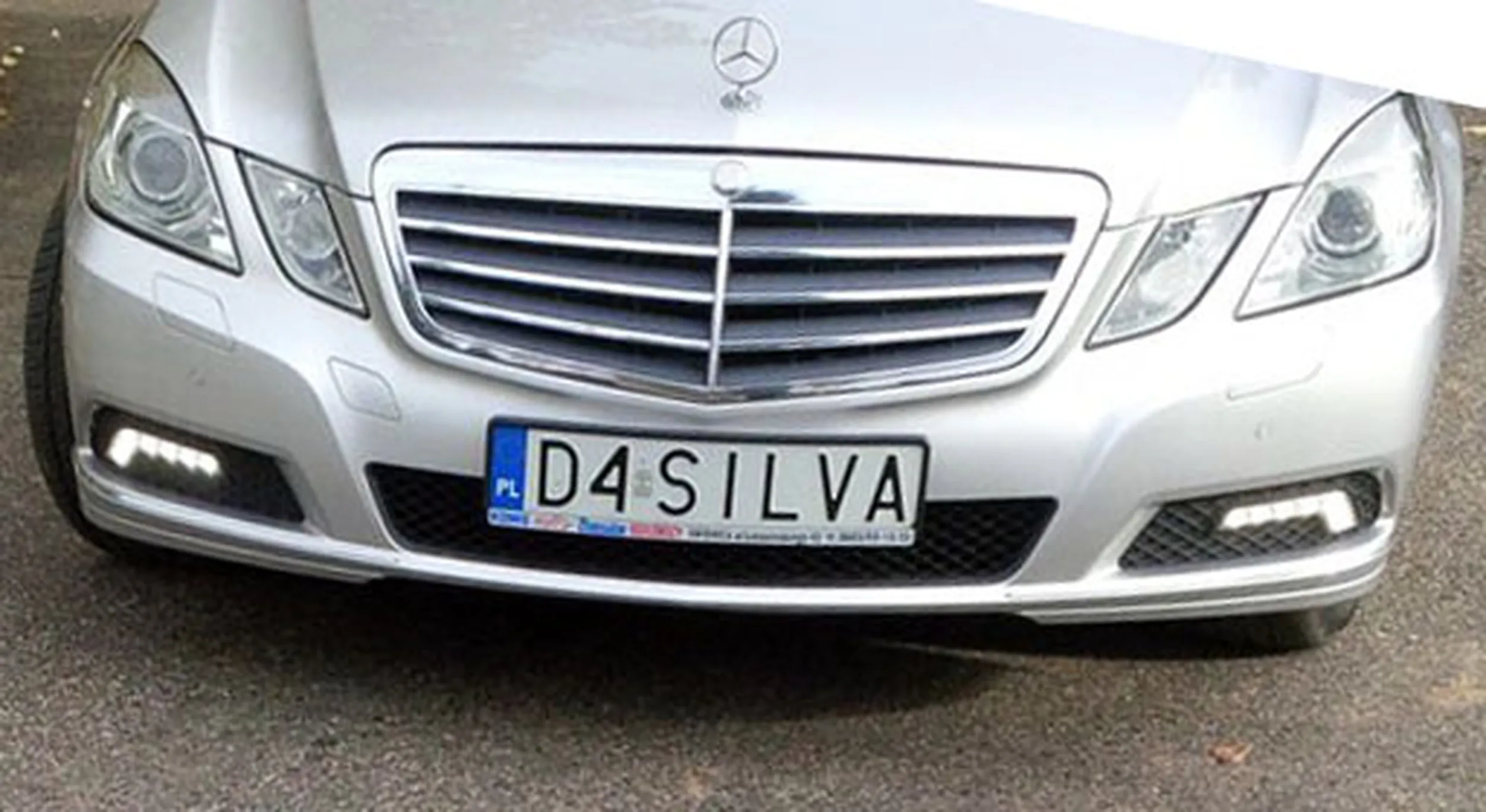 Fajny numer, blacha D4 SILVA