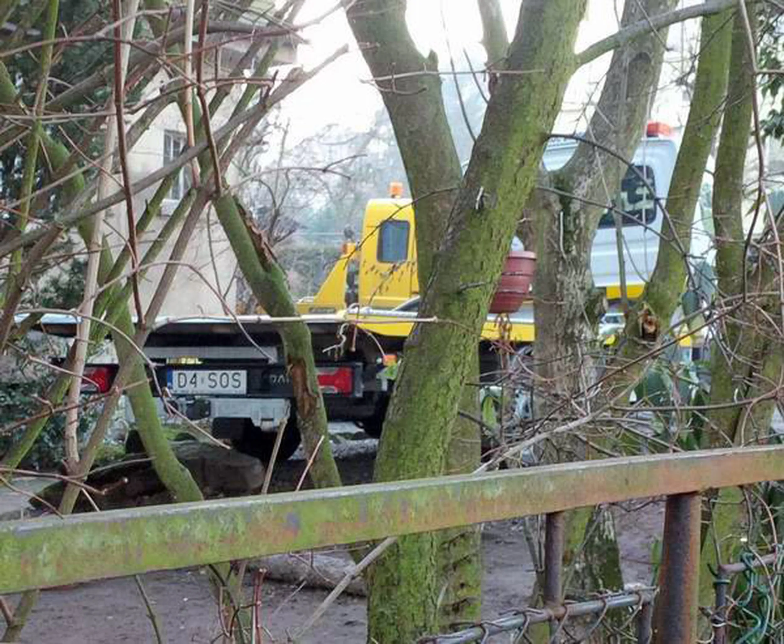 Fajny numer, blacha D4 SOS