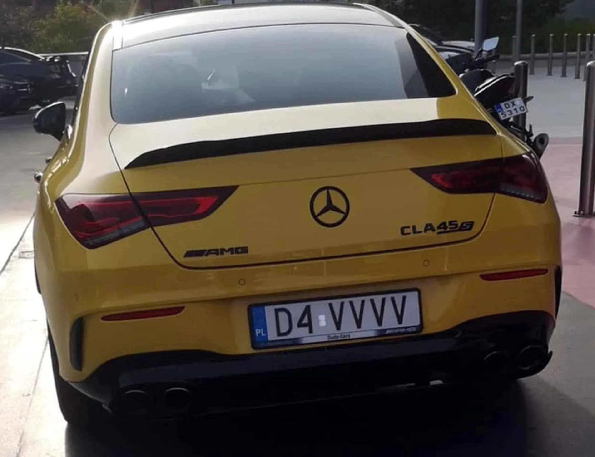 Fajny numer, blacha D4 VVVV