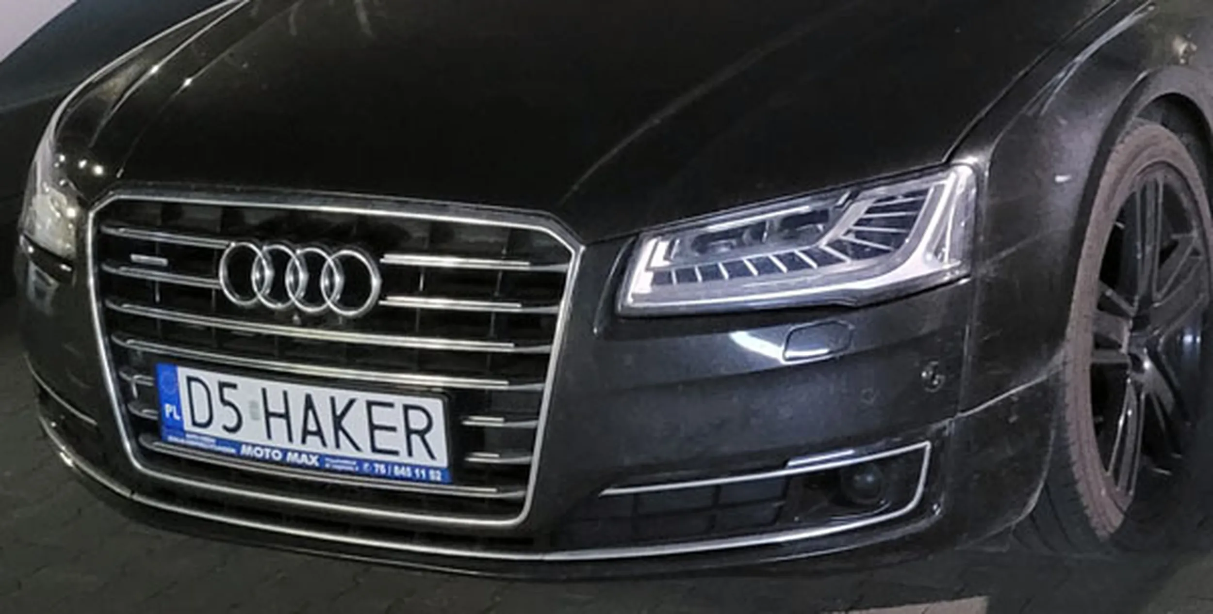 Fajny numer, blacha D5 HAKER