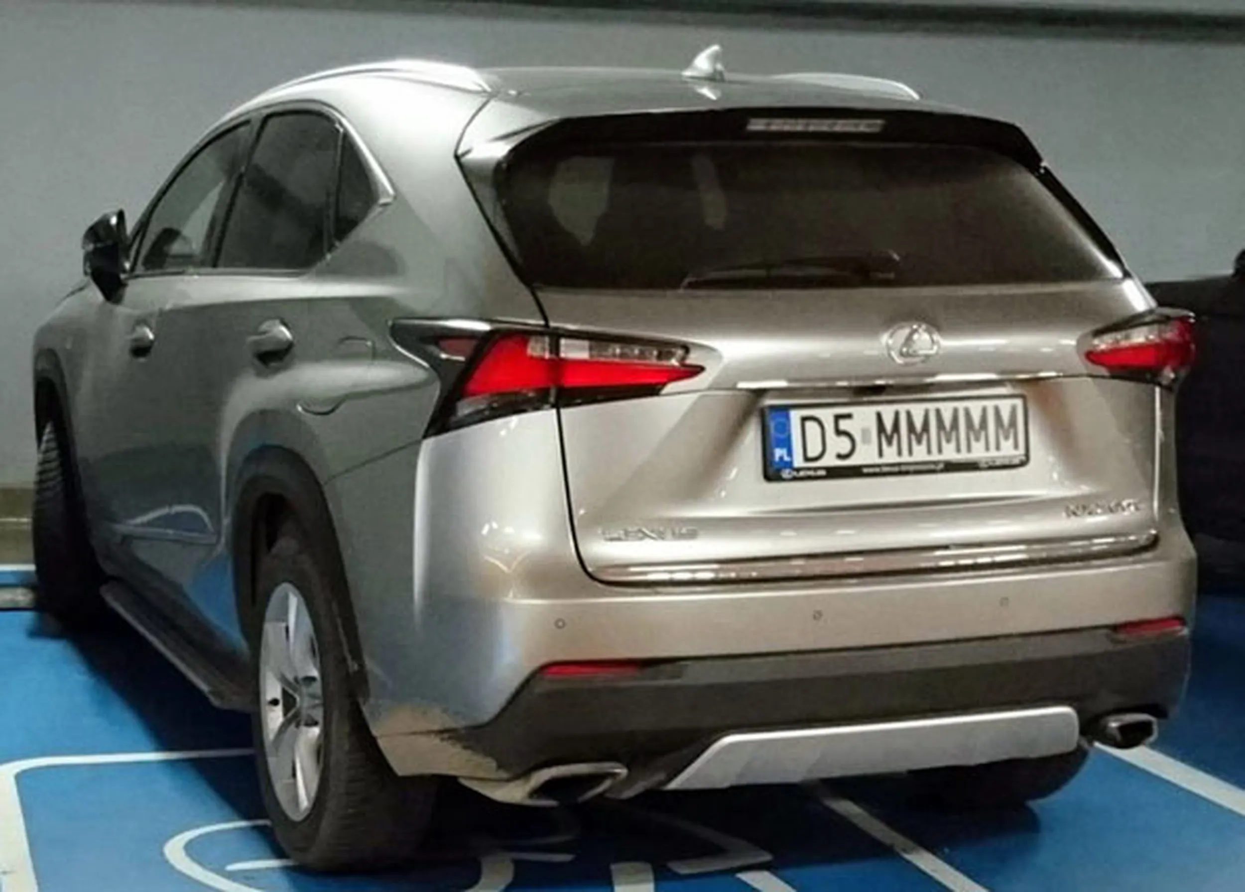 Fajny numer, blacha D5 MMMMM