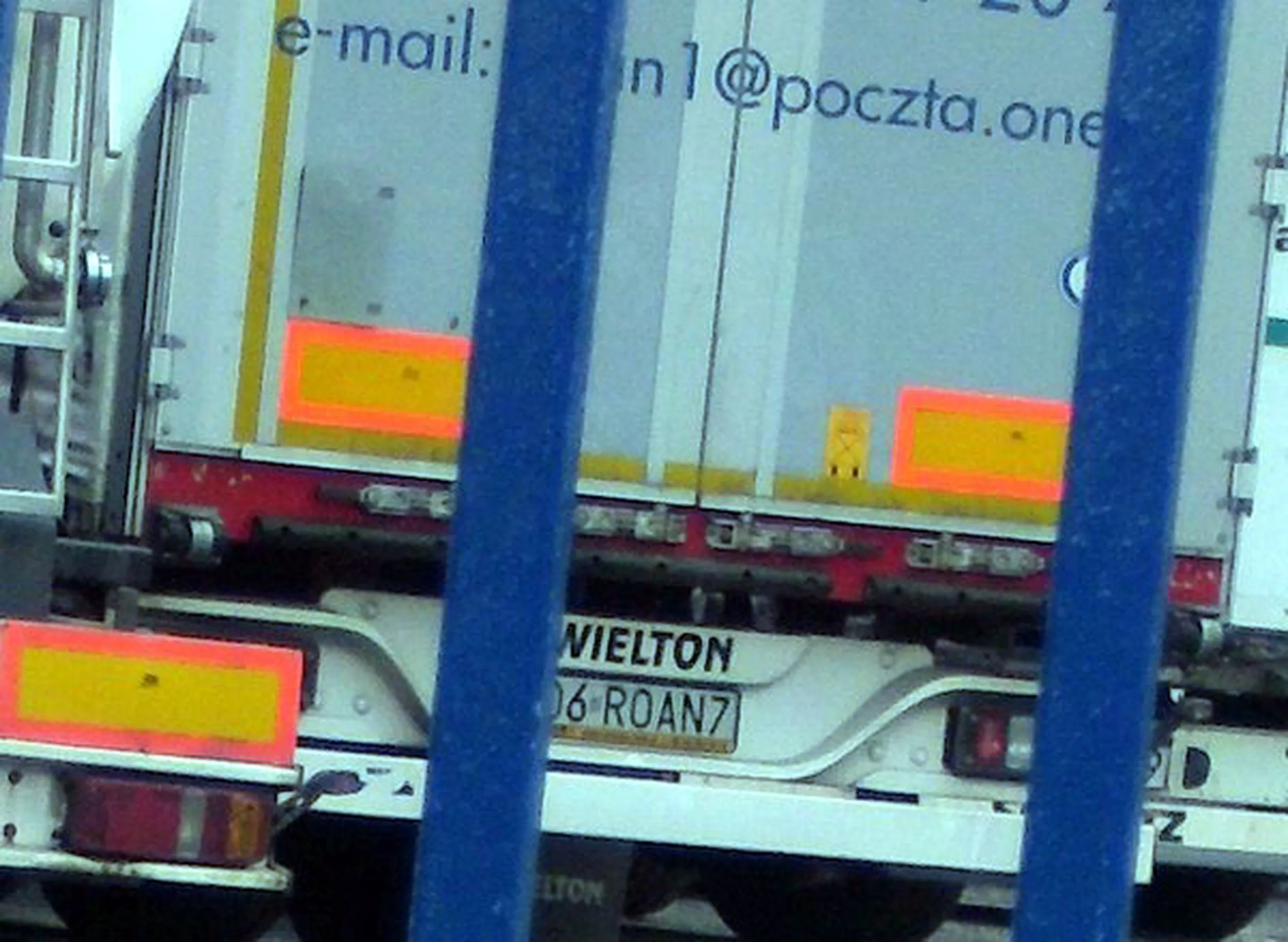 Fajny numer, blacha D6 ROAN7