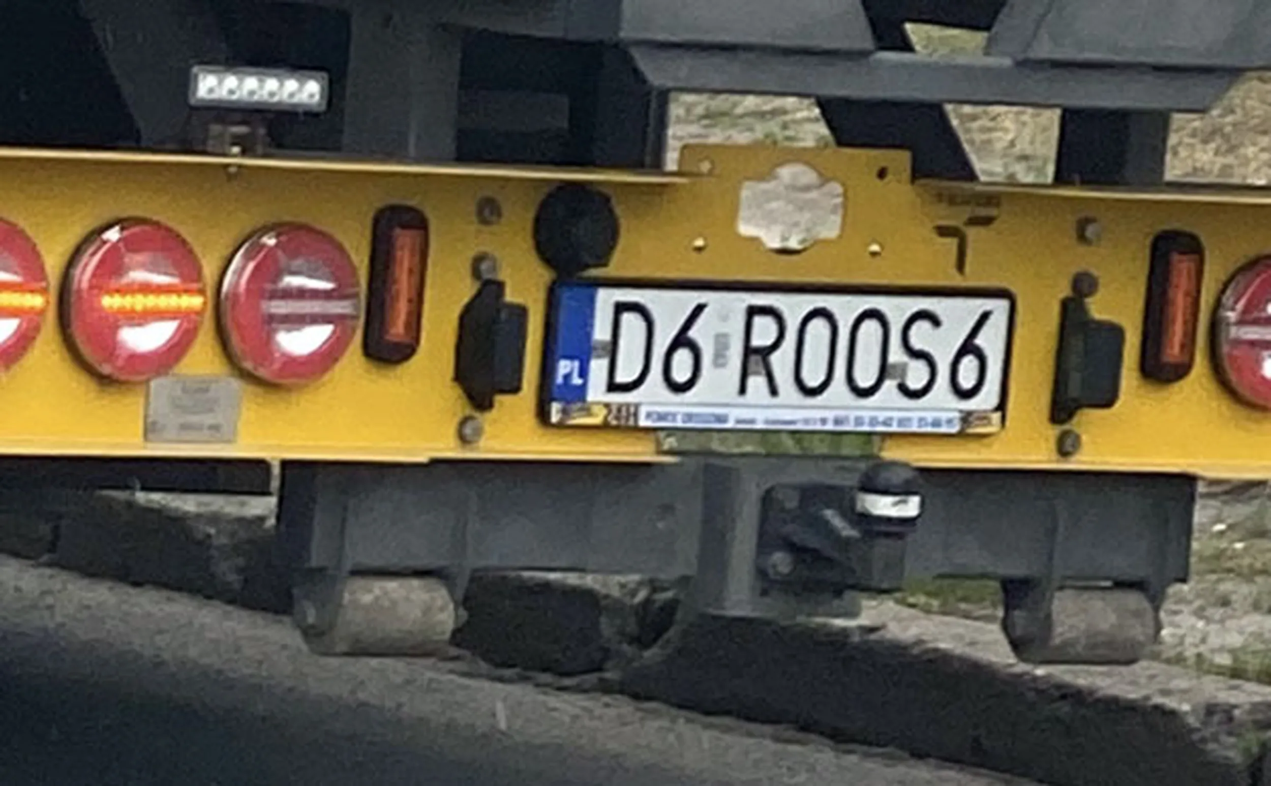 Fajny numer, blacha D6 ROOS6