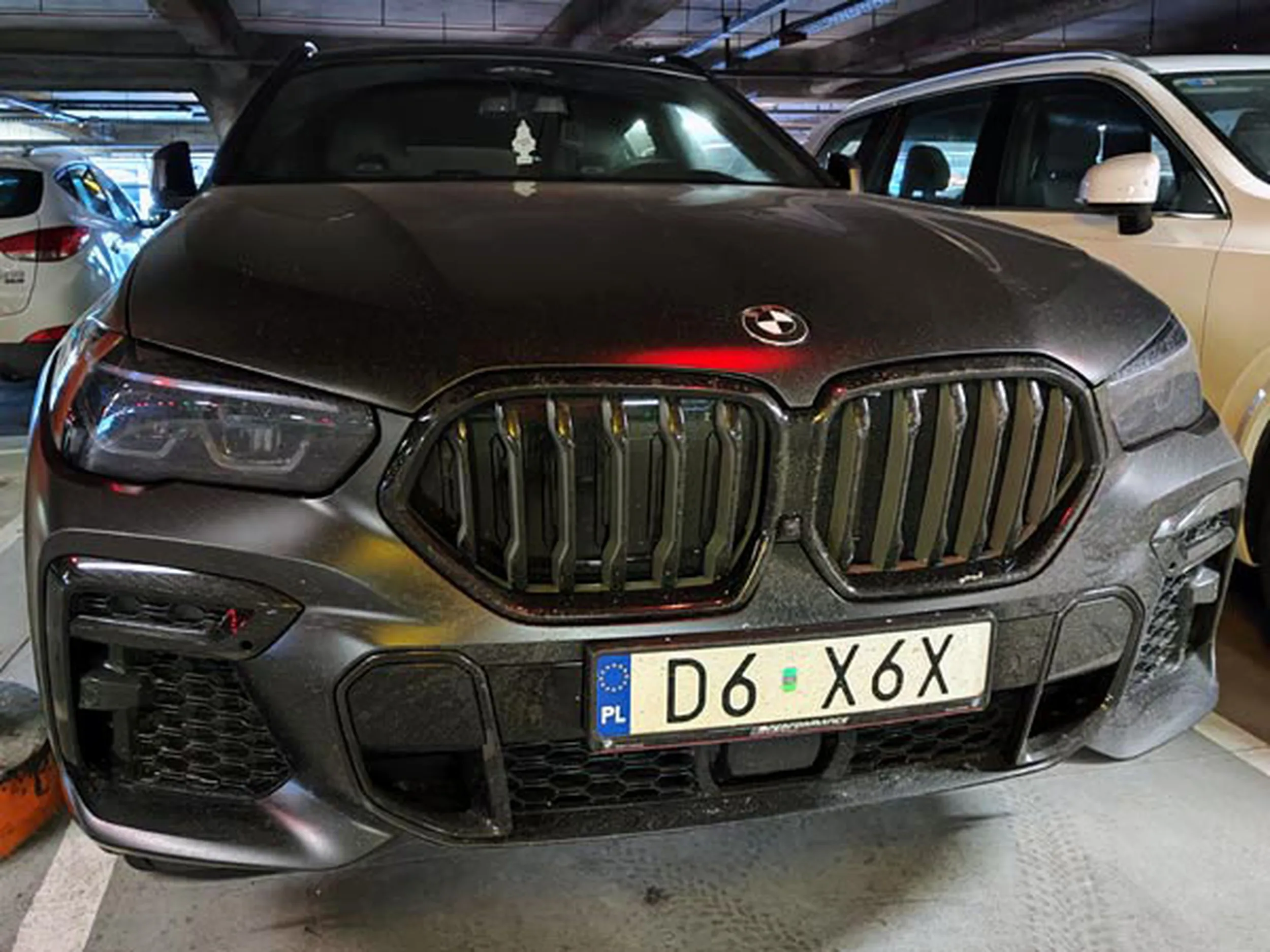 Fajny numer, blacha D6 X6X