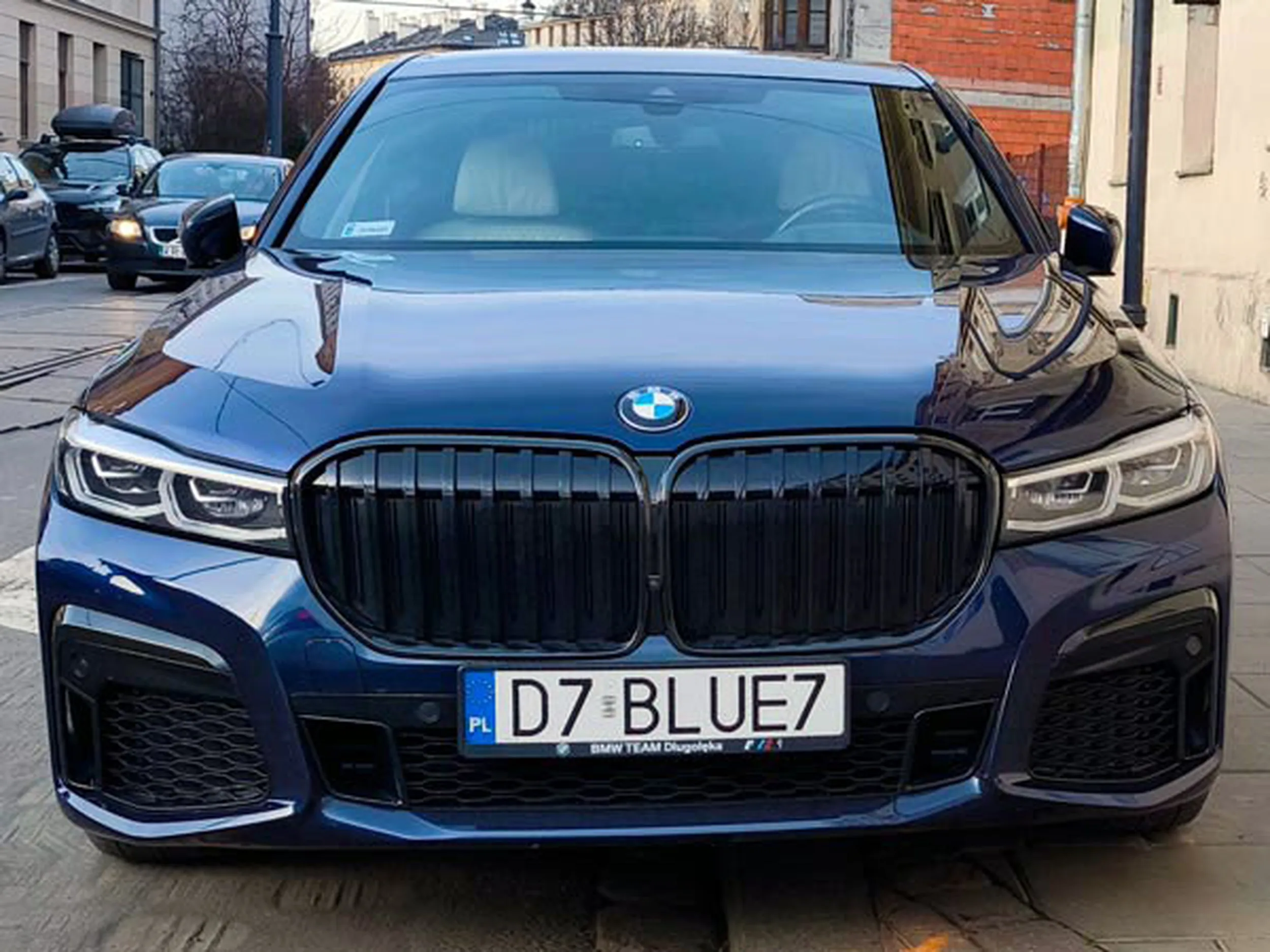 Fajny numer, blacha D7 BLUE7