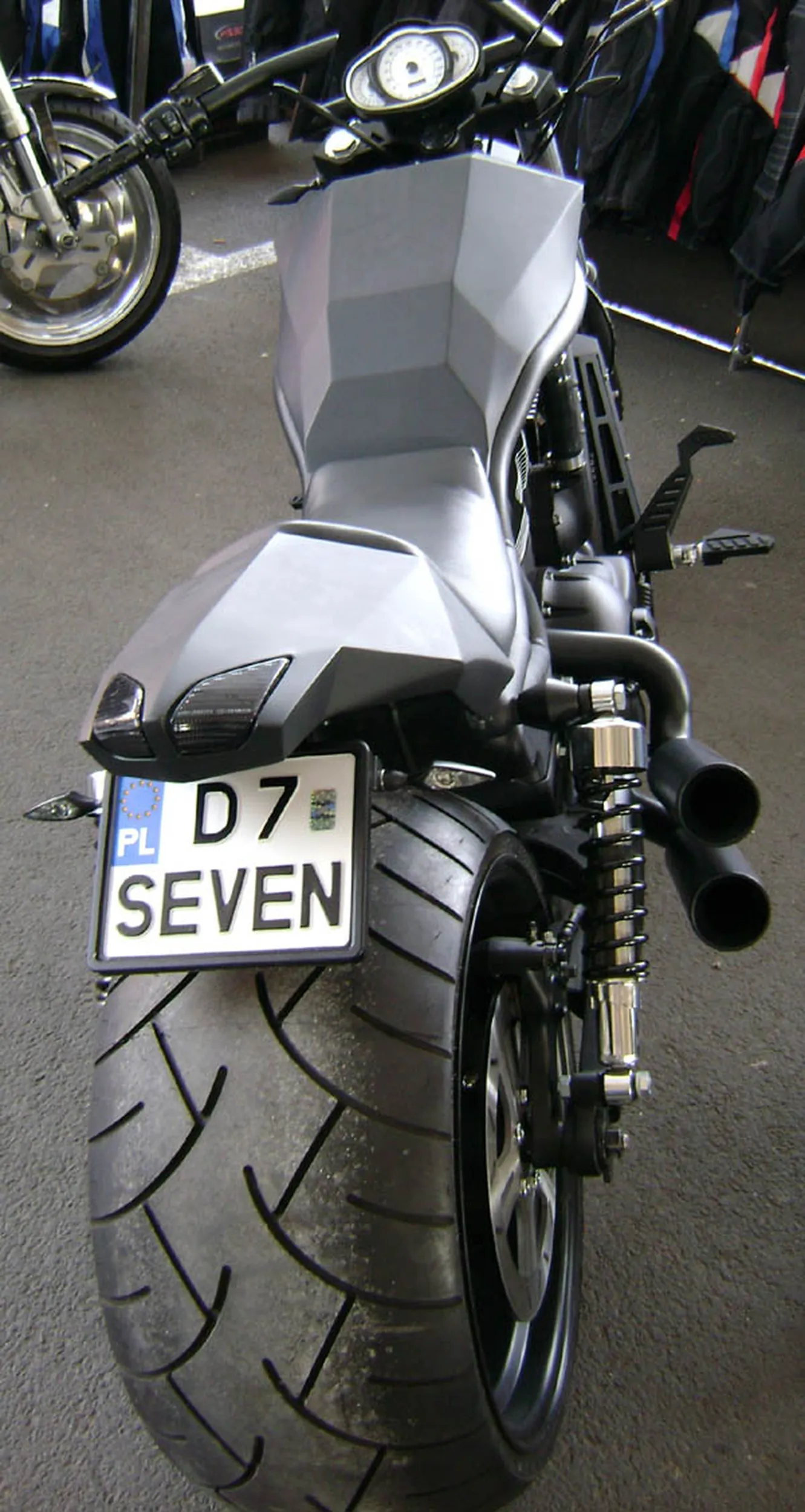 Fajny numer, blacha D7 SEVEN
