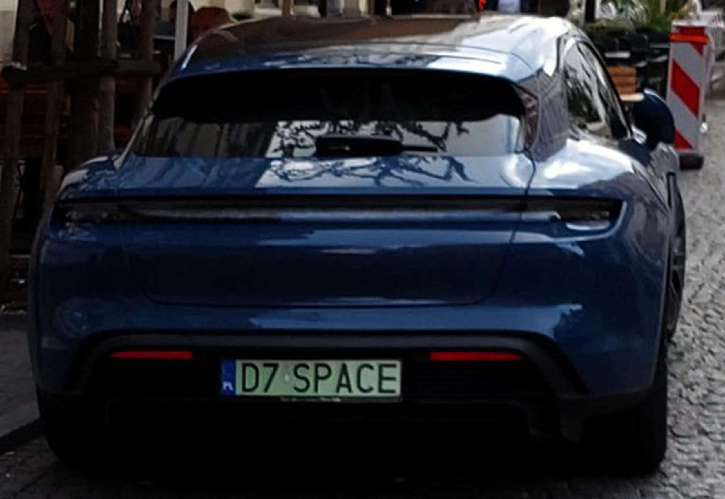 Fajny numer, blacha D7 SPACE